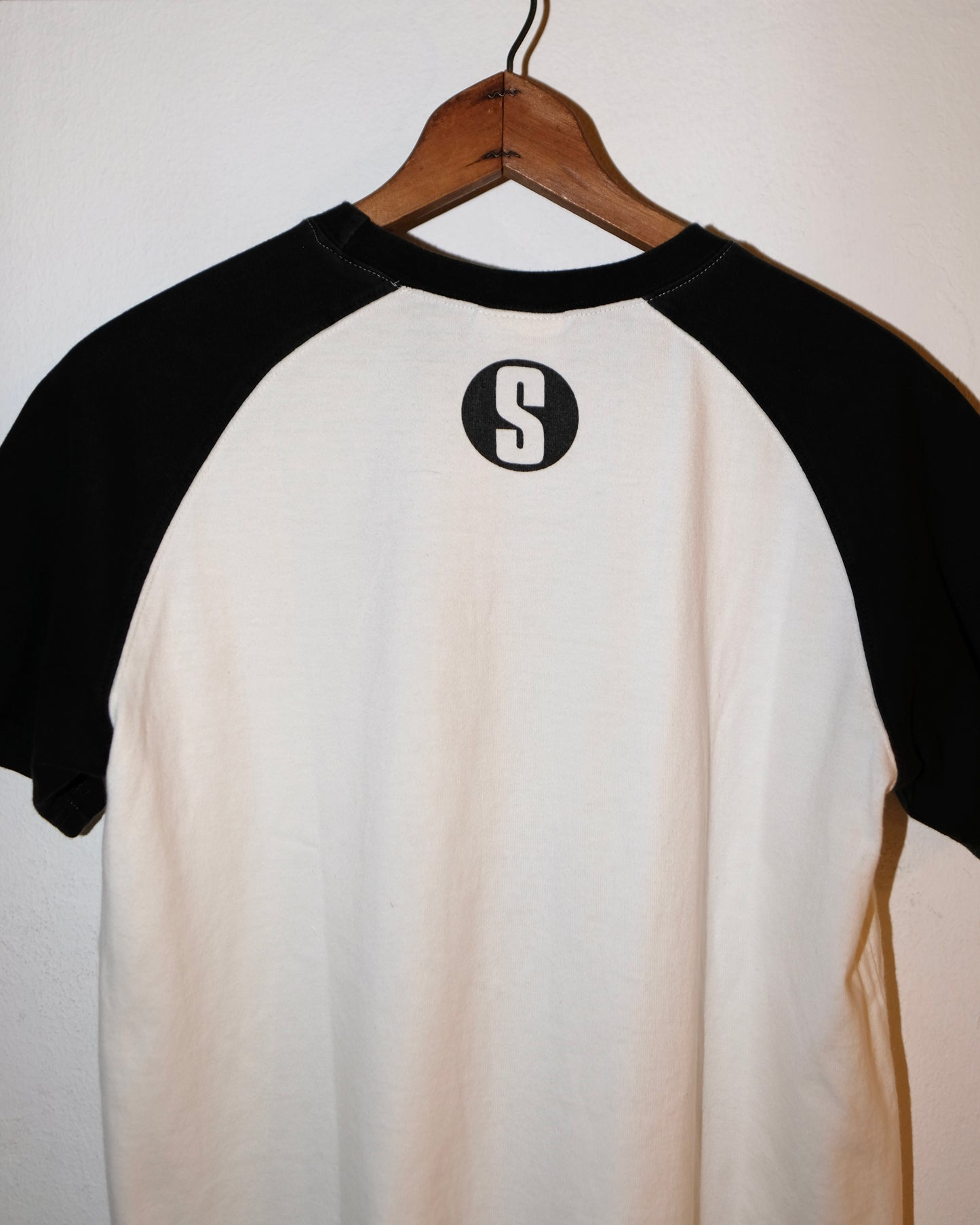 RINGER TWO TONE SNOOPY TEE