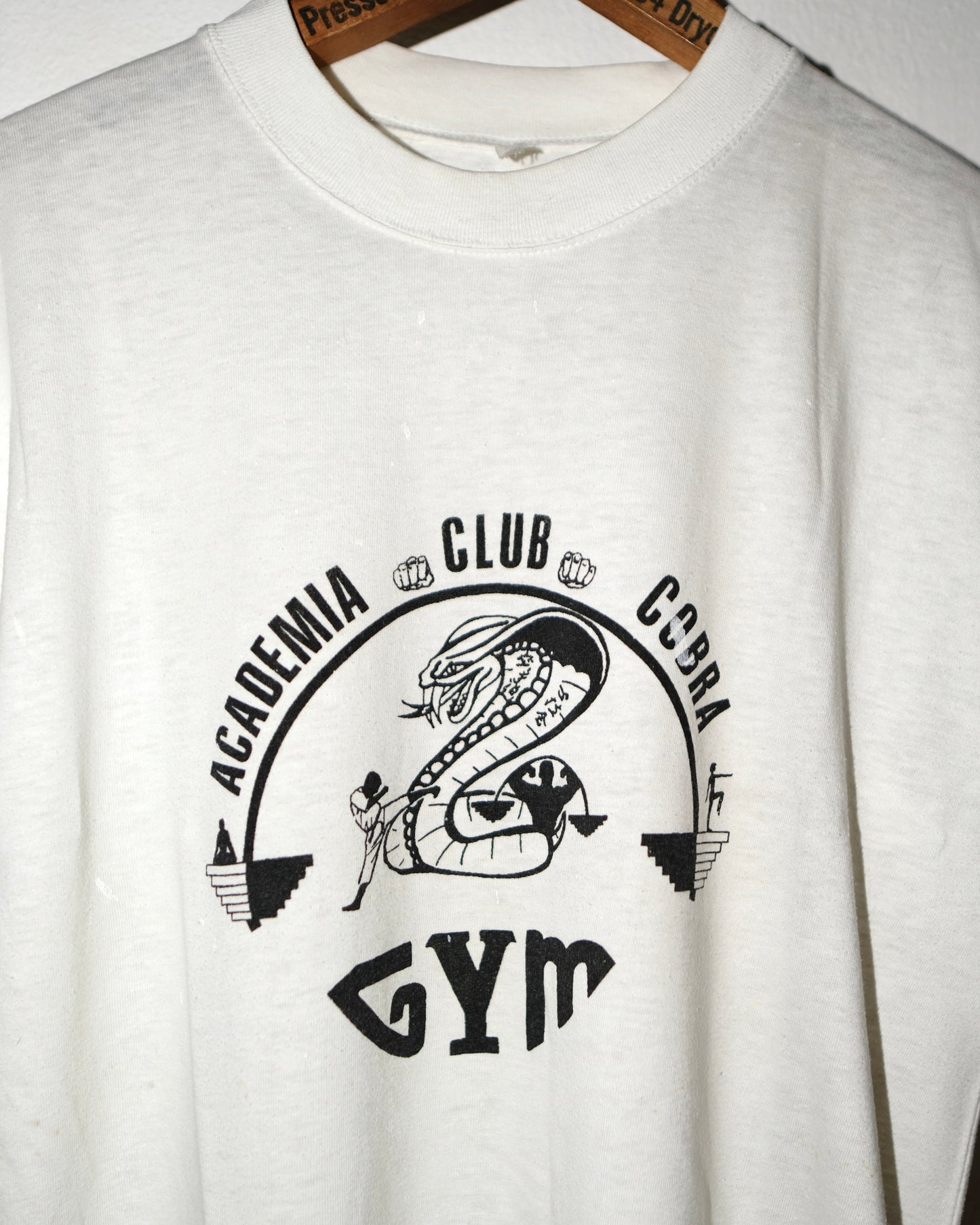 80s ACADEMIA CLUB COBRA TEE