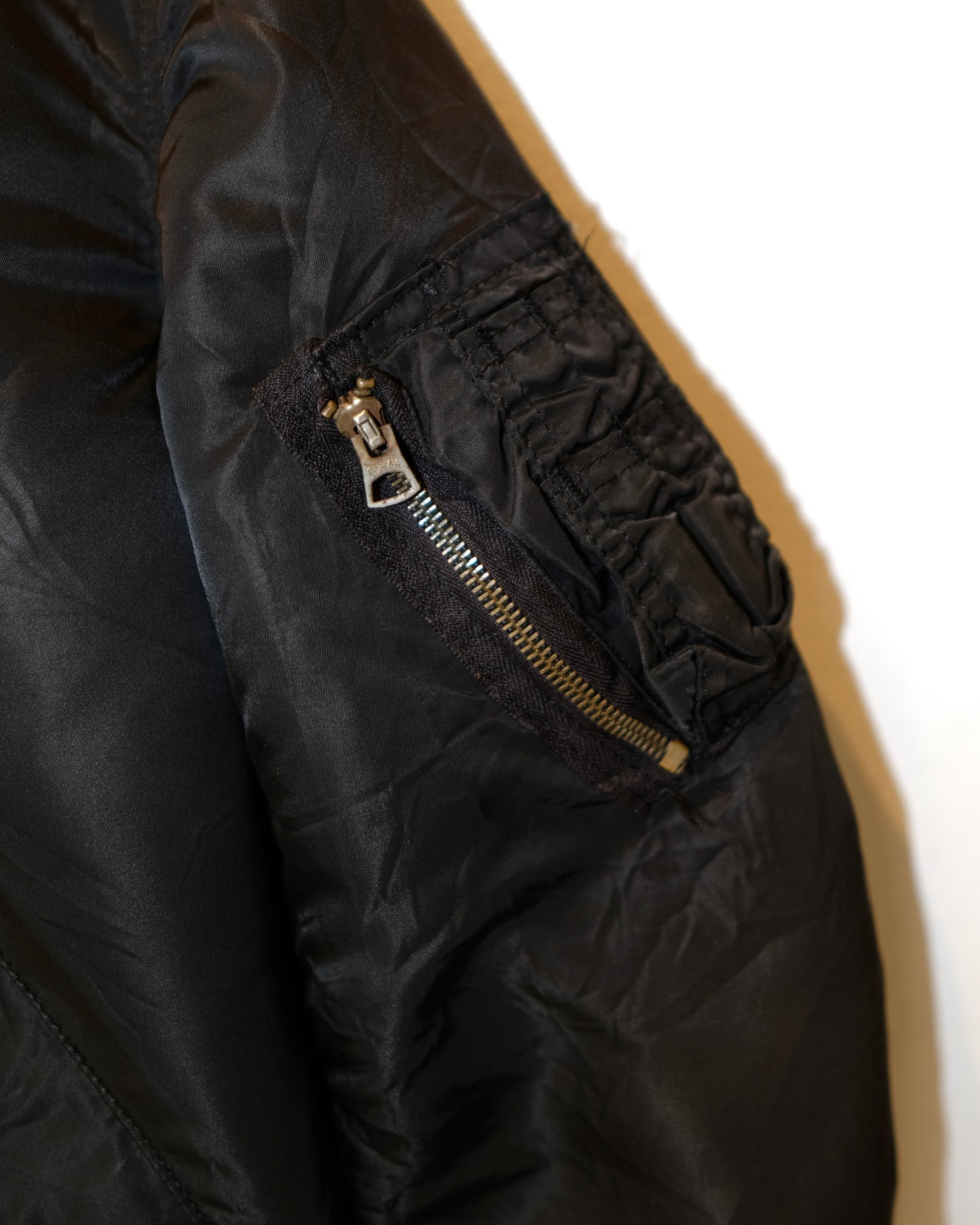 MA-1 ALPHA INDUSTRIES FLIGHT JACKET