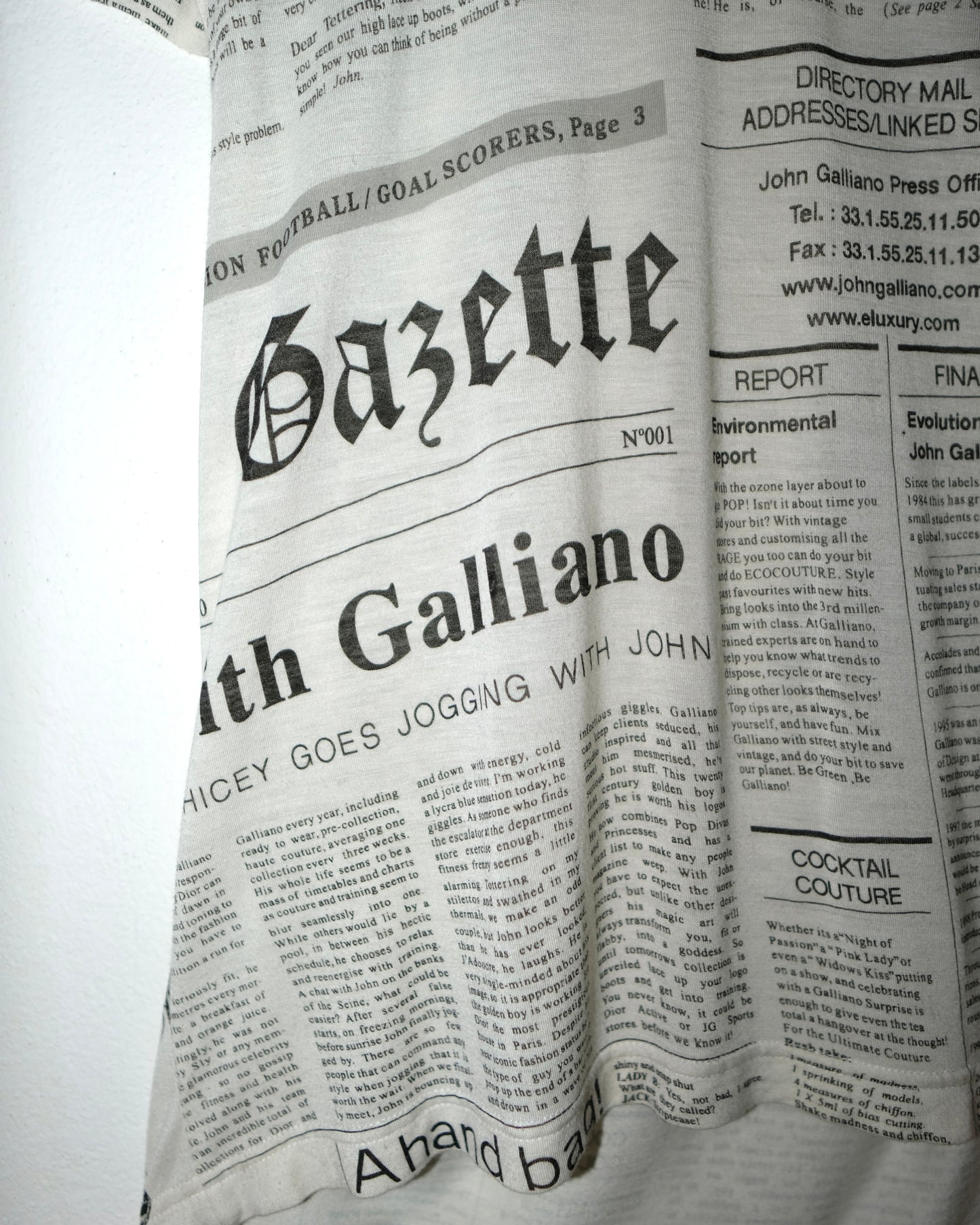 JOHN GALLIANO GAZETTE NEWSPAPER PRINTED TEE
