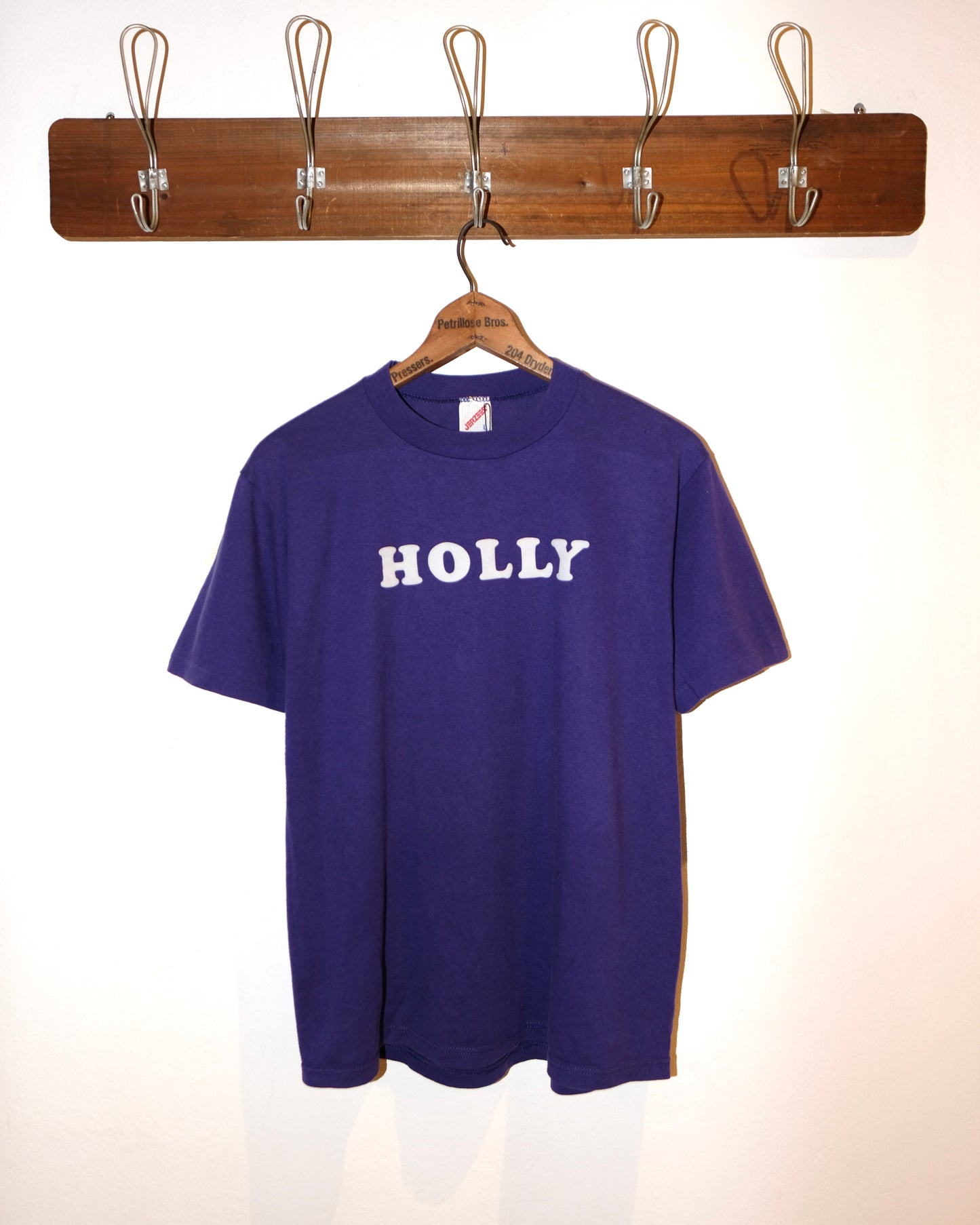 80s HOLLY FONT TEE