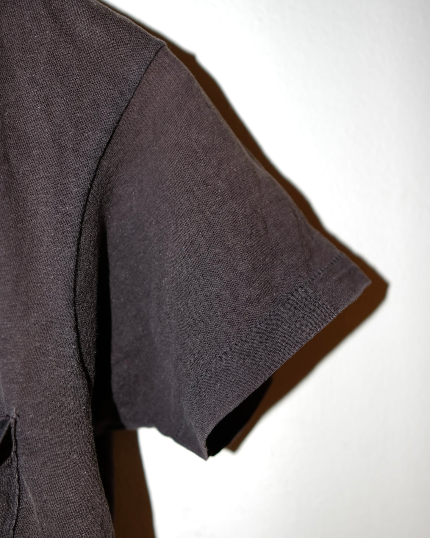 80s FADED POCKET TEE