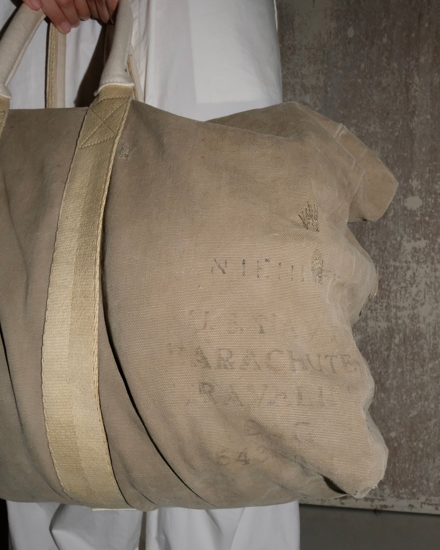 WW2 US. NAVY OFFICER PILOT PARACHUTE DUFFLE BAG