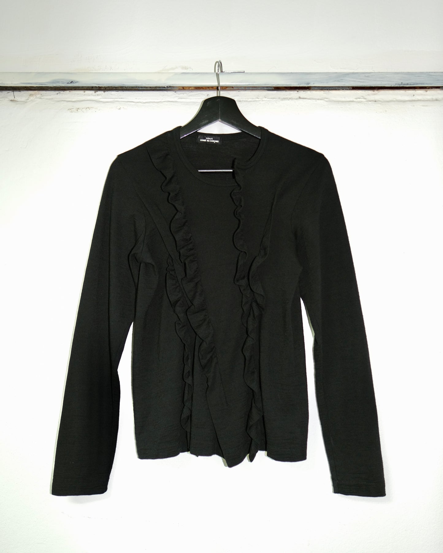 1990s tricot COMME des GARÇONS ASYMMETRY HEM RUFFLE WOOL LONG SLEEVE