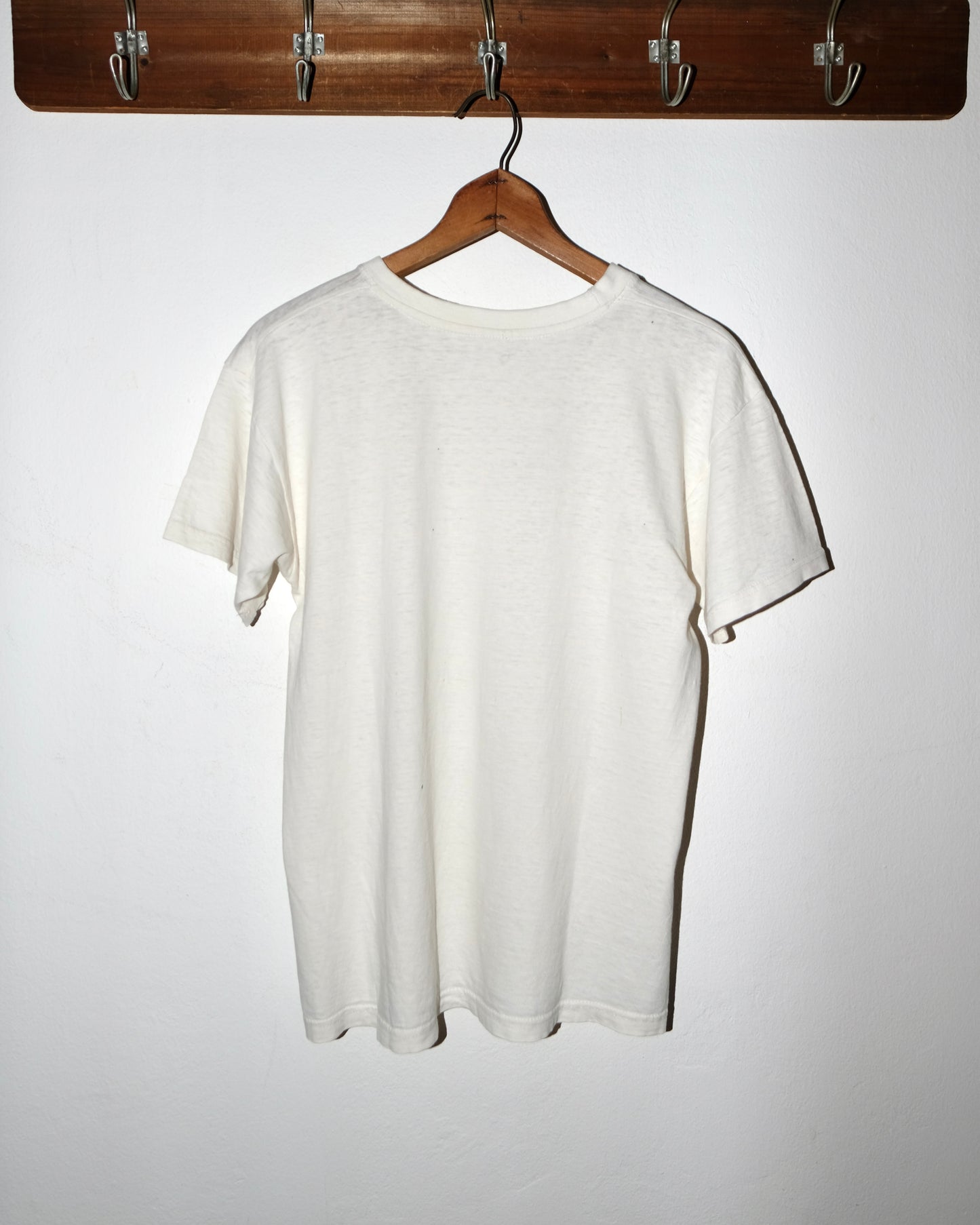80s RUNNING GRAPHIC TEE