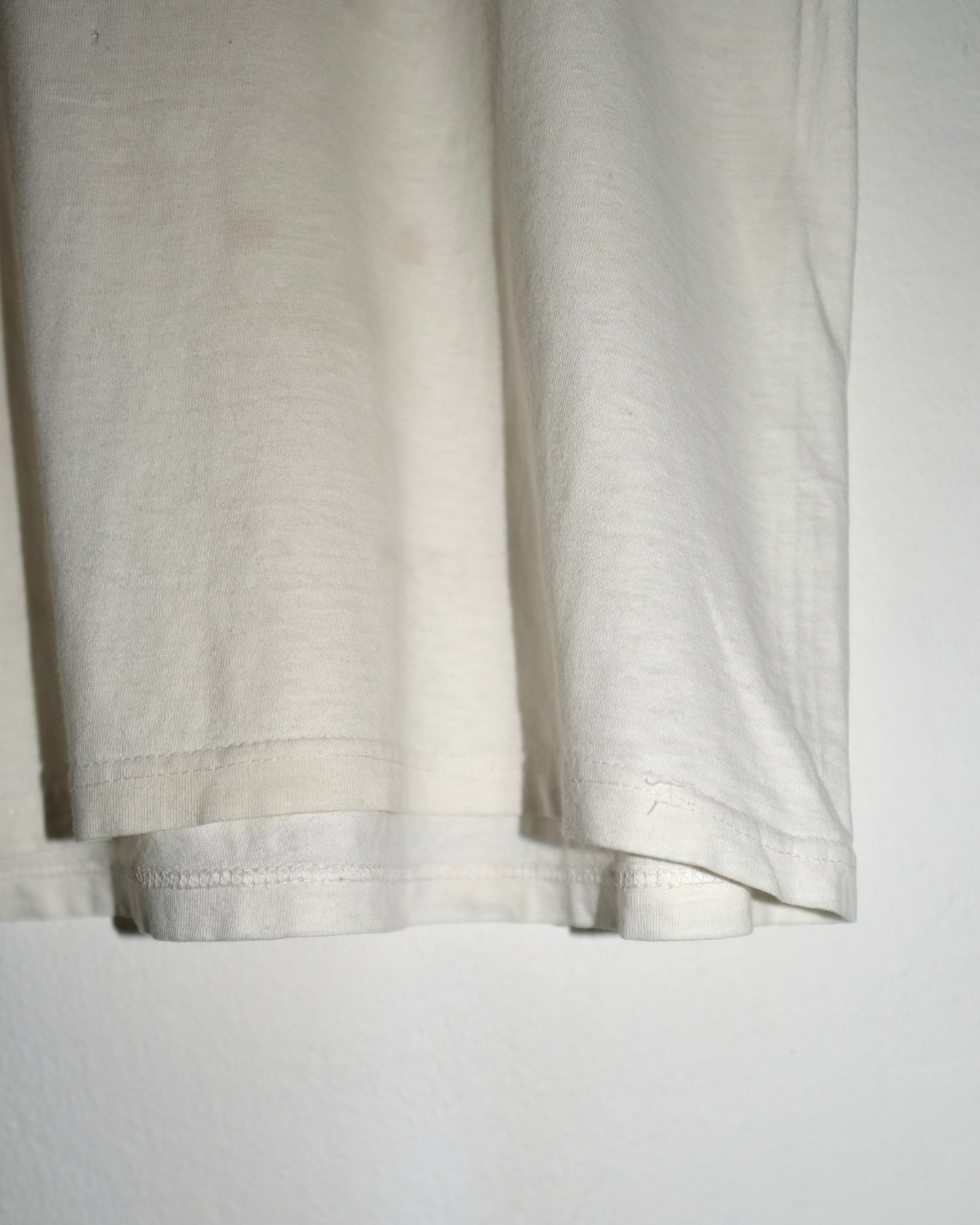 80s RUNNING GRAPHIC TEE