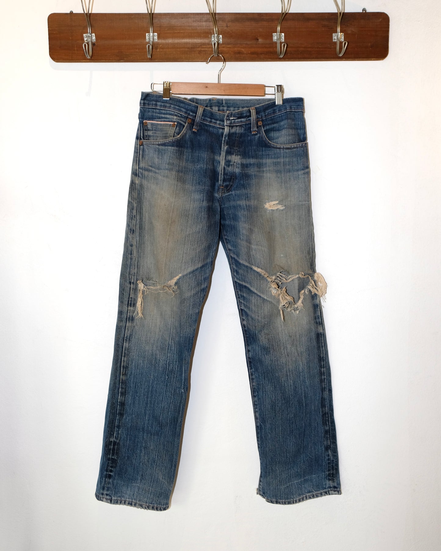 LEVI’S 501xx REDLINE FADED AND DISTRESSED MADE IN JAPAN