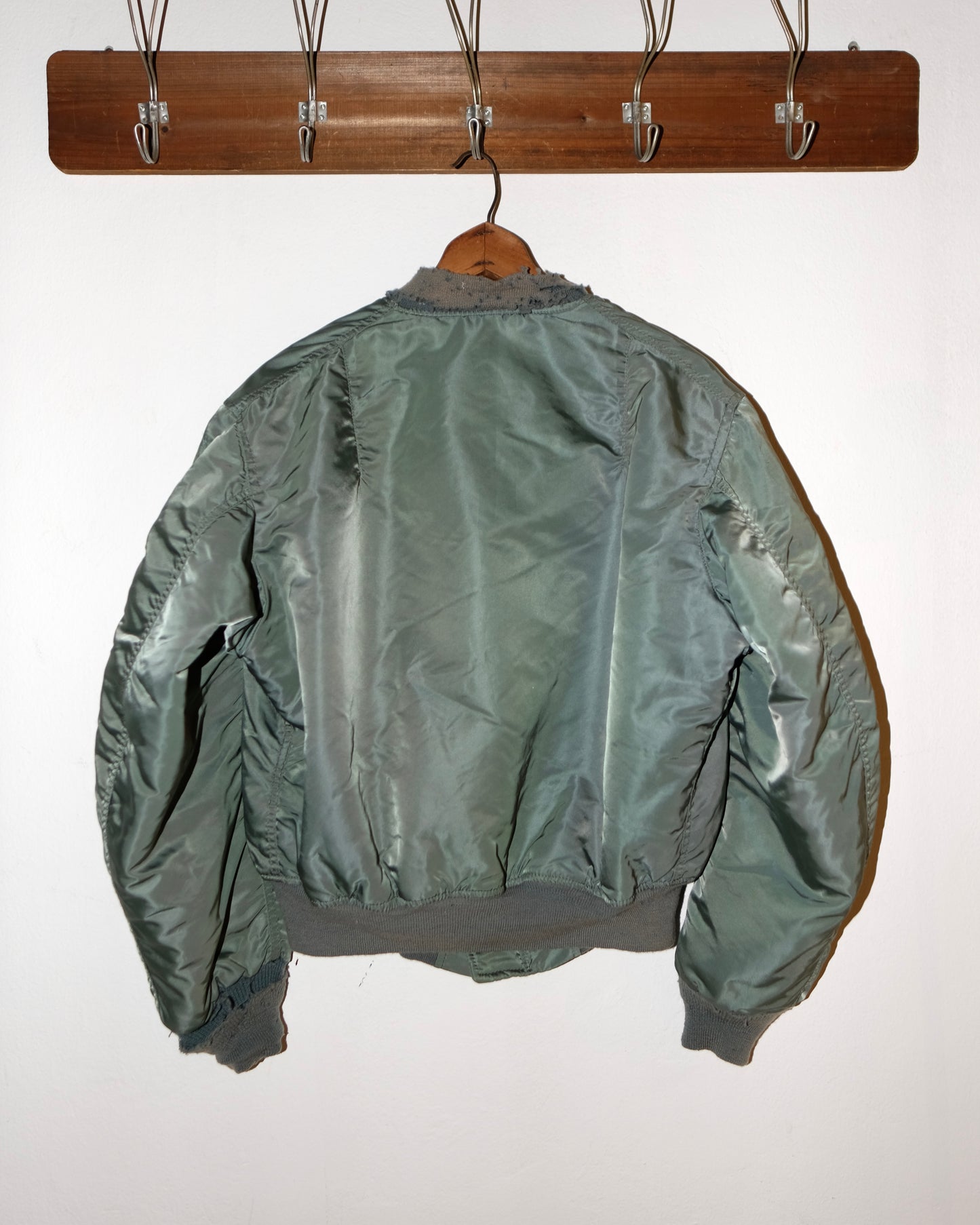 MA-1 ALPHA INDUSTRIES FLIGHT JACKET