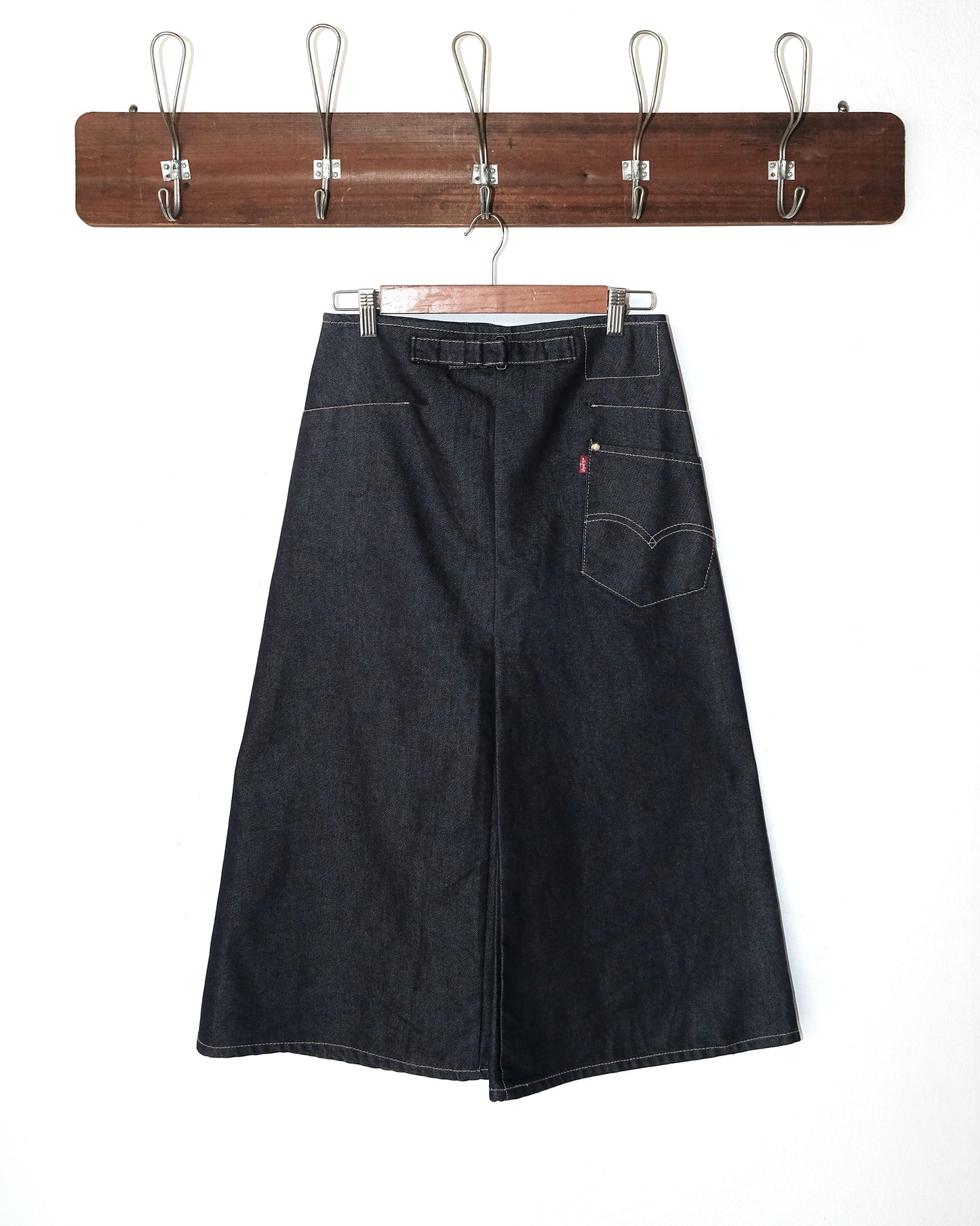 Levi’s ENGINEERED BUCKLE BACK DENIM SKIRT