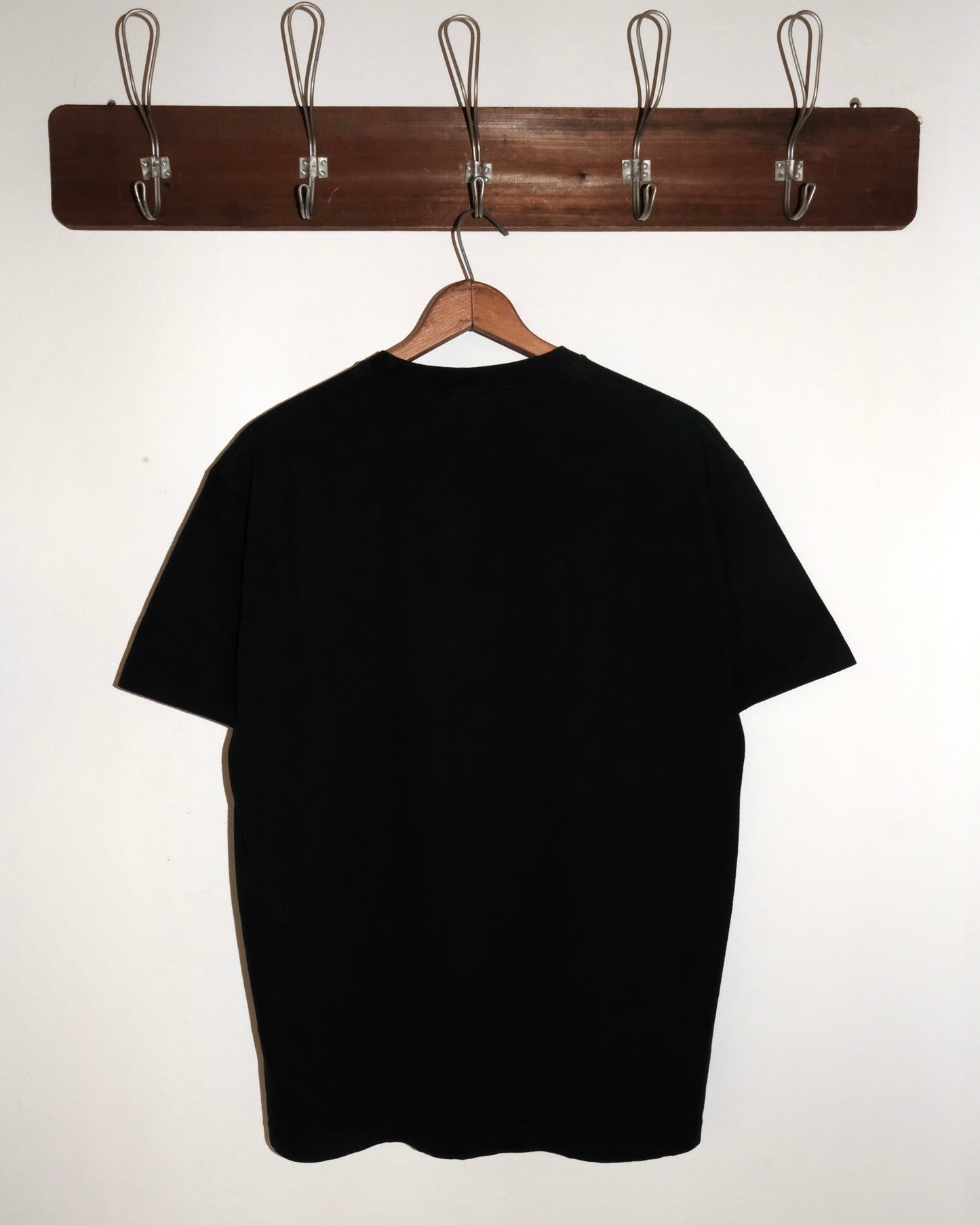 2000s THIS SHIRT CONTAINS NUDITY FONT TEE