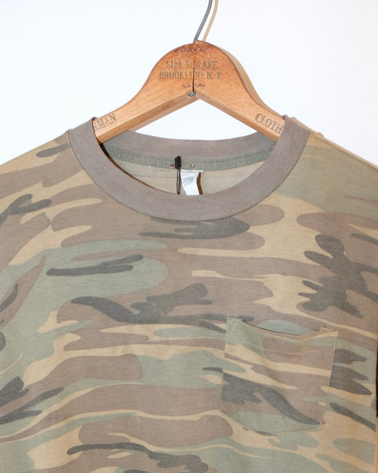90s CAMOUFLAGE WOODLAND POCKET TEE
