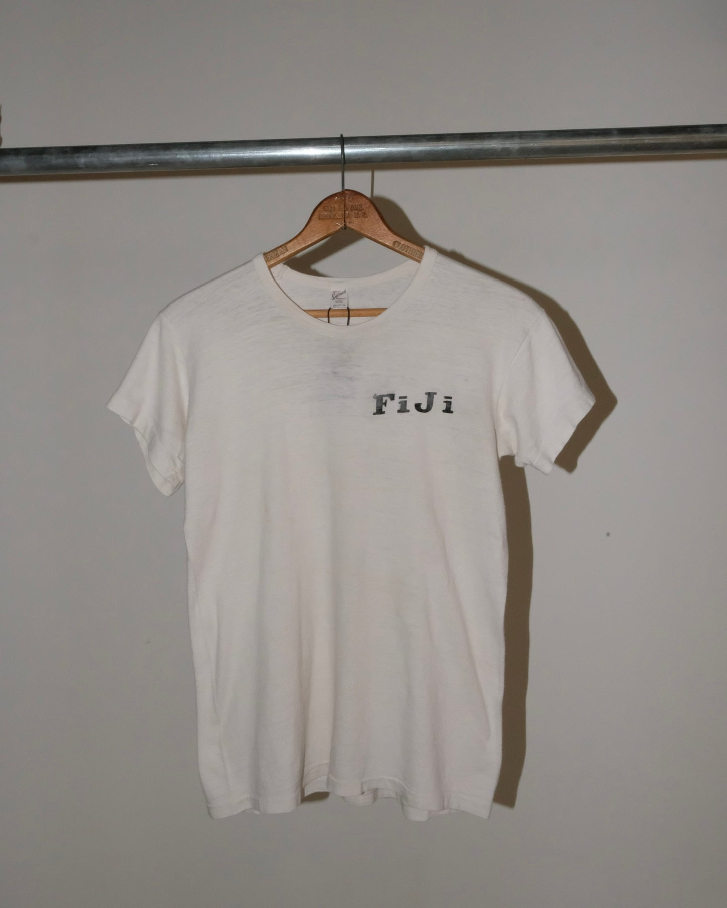 70s FIJI TEE