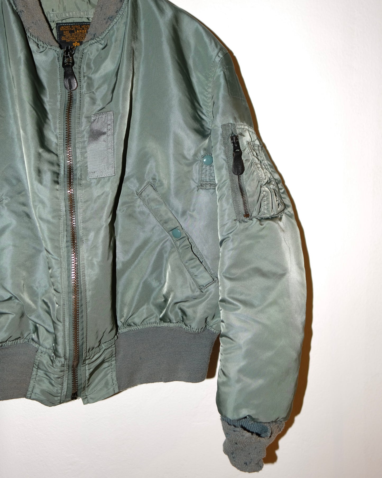 MA-1 ALPHA INDUSTRIES FLIGHT JACKET