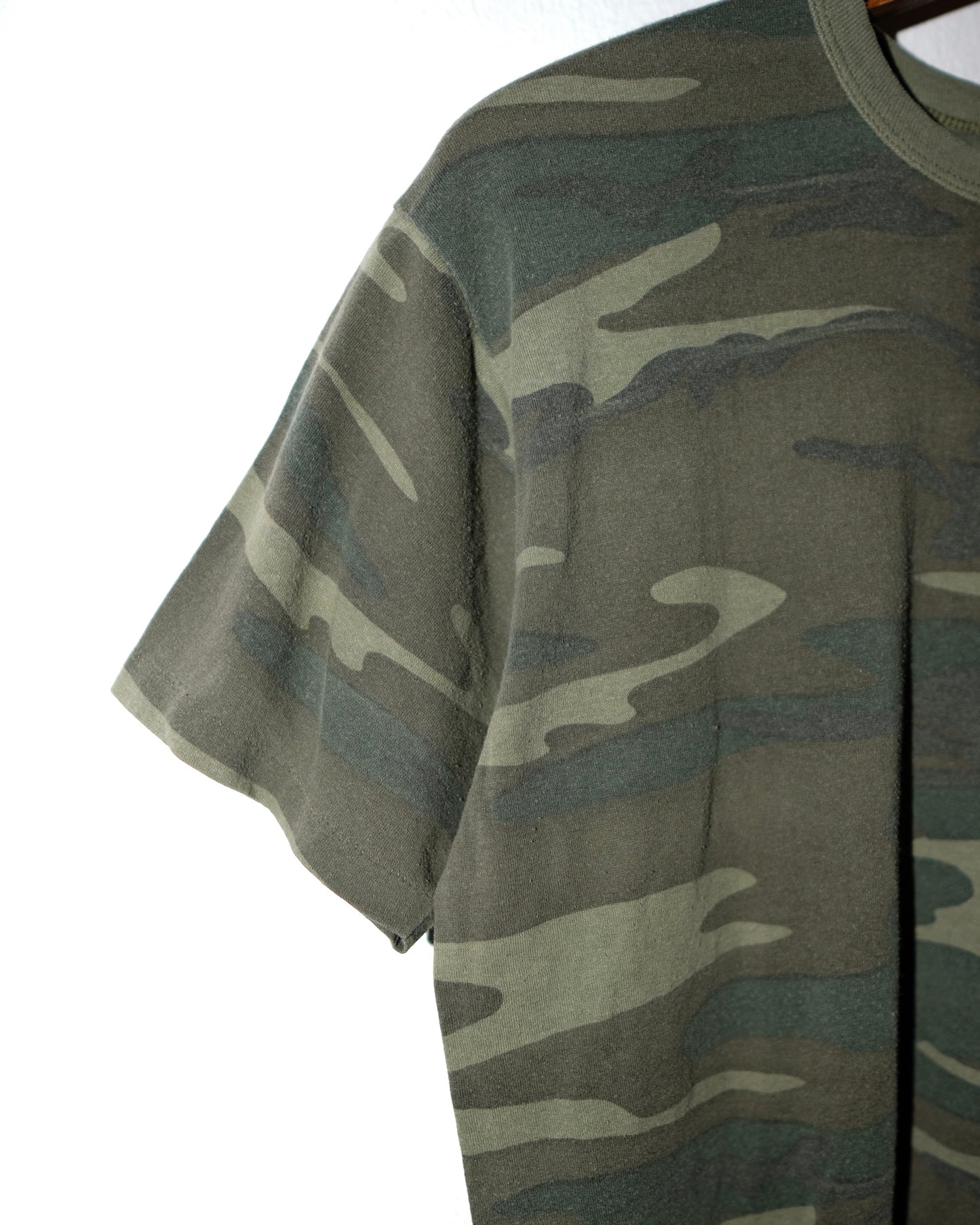 90s CAMOUFLAGE WOODLAND TEE