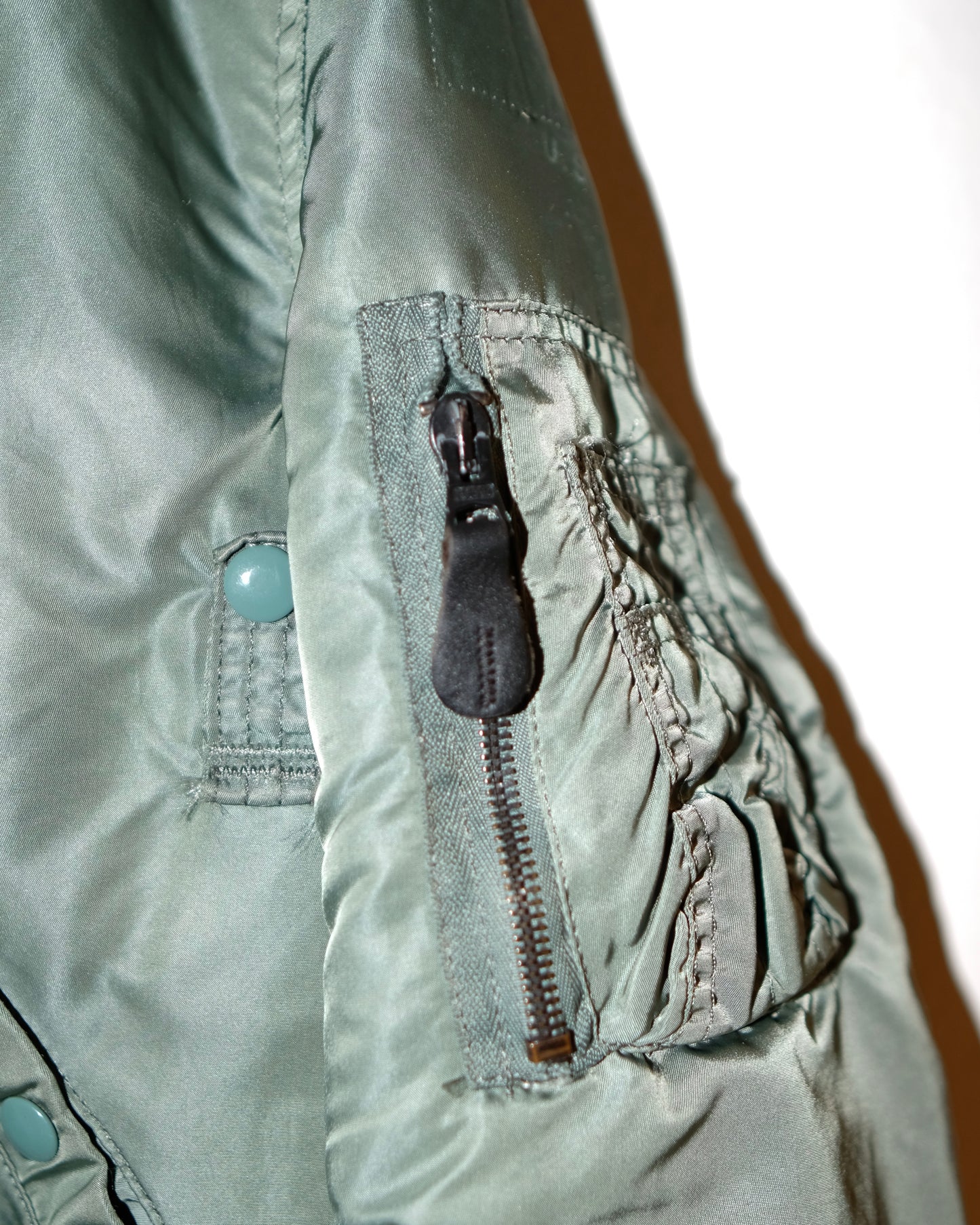 MA-1 ALPHA INDUSTRIES FLIGHT JACKET