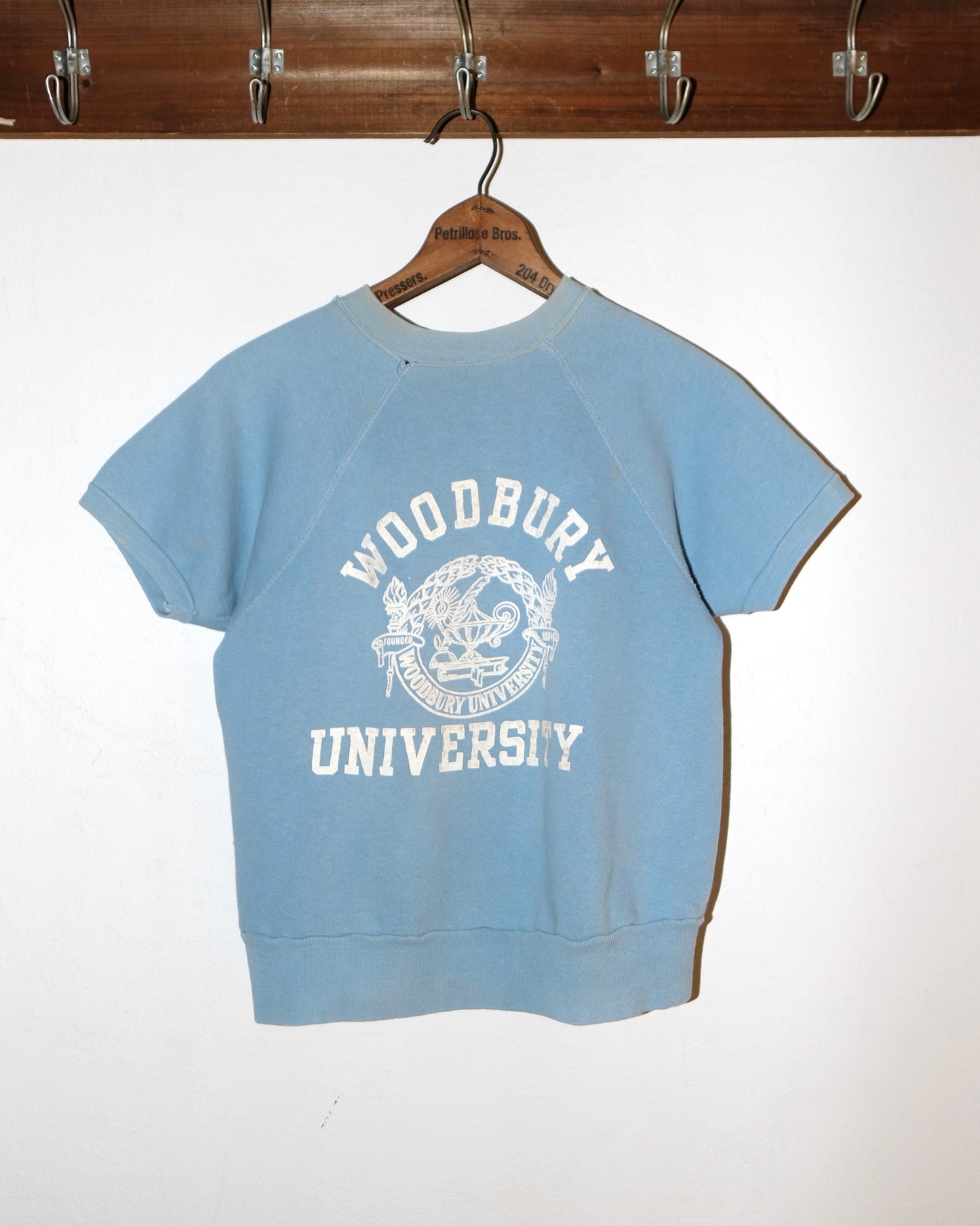 60s "WOODBURY UNIVERSITY" SWEATSHIRT