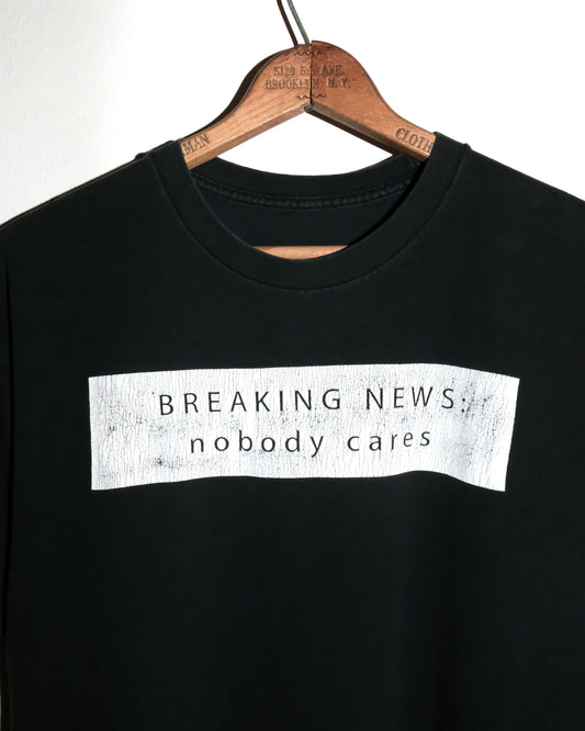 2000s BREAKING NEWS NOBODY CARES FONT TEE