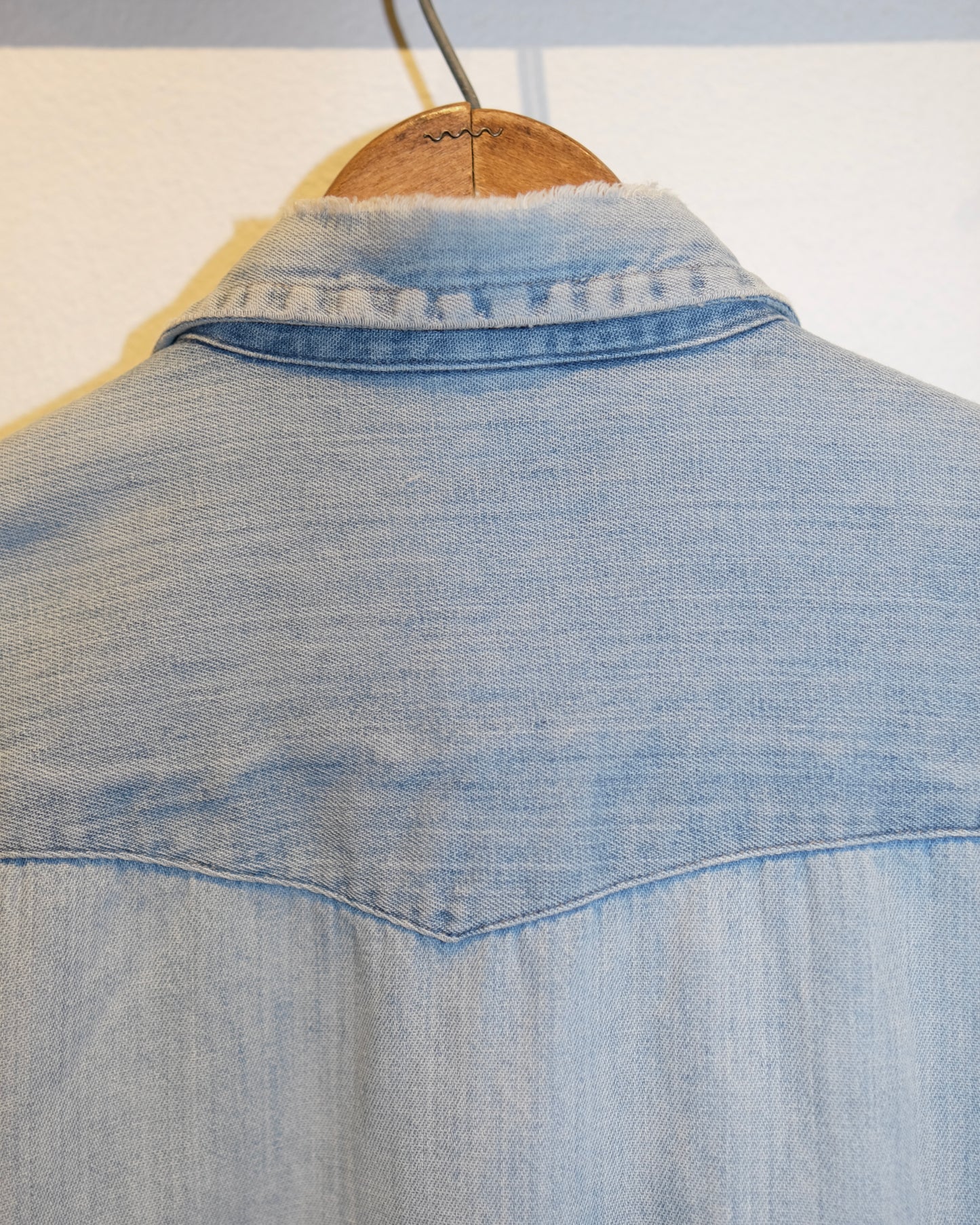 60s DENIM HEAVY DISTRESSED WESTERN PEARL SNAP SHIRT
