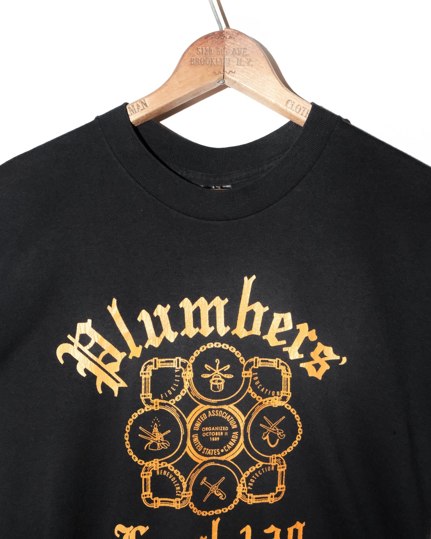 2000s PLUMBERS LOCAL TEE