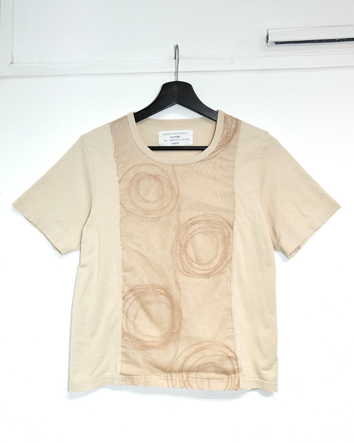 HAI SPORTING GEAR BY ISSEY MIYAKE SPIRAL EMBROIDERY TEE
