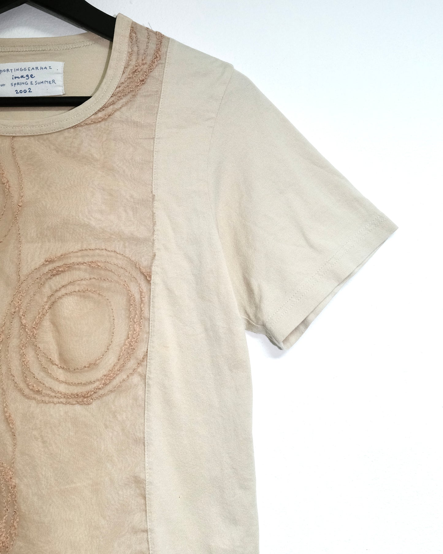 HAI SPORTING GEAR BY ISSEY MIYAKE SPIRAL EMBROIDERY TEE