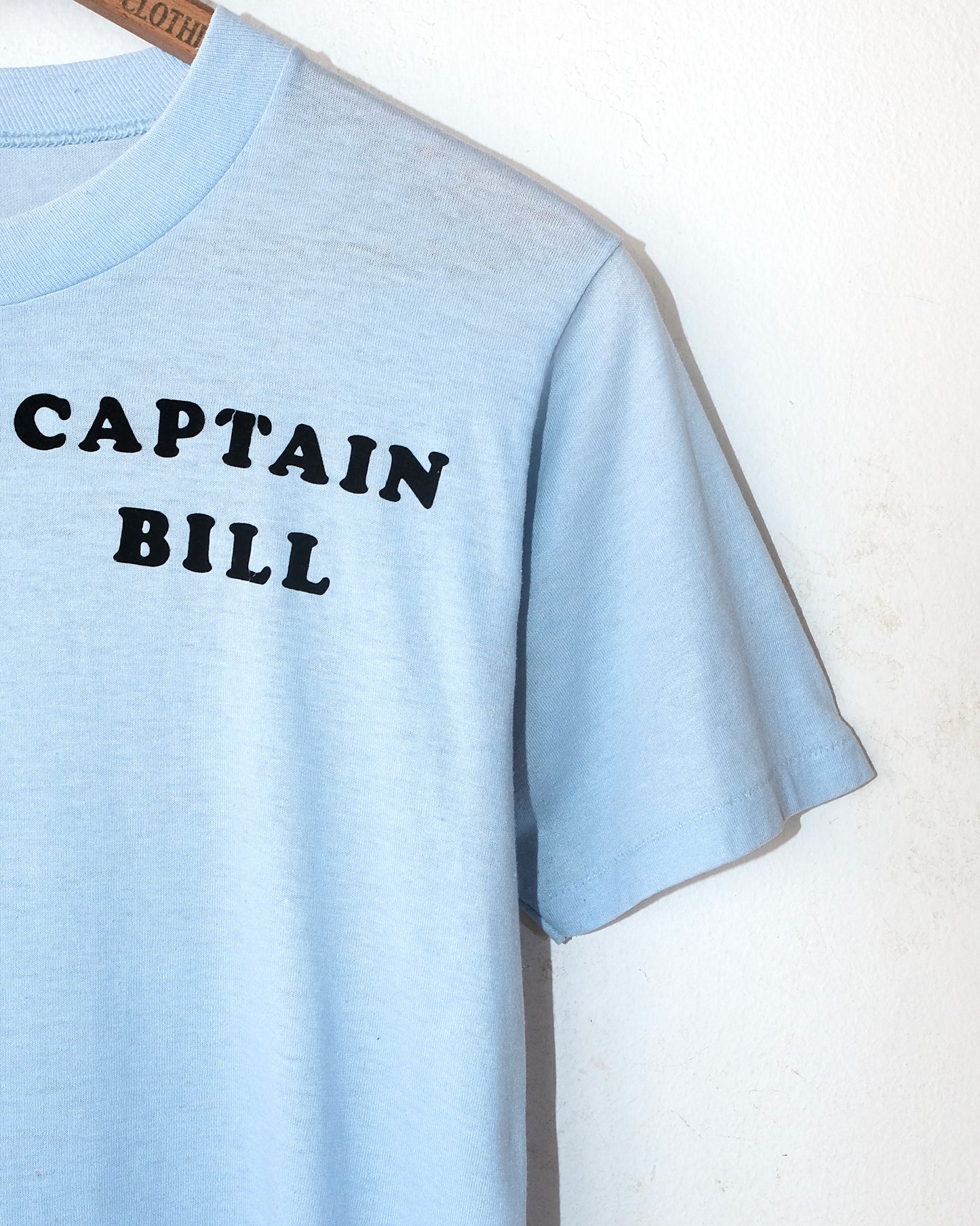 80s CAPTAIN BILL FLOCK PRINT TEE