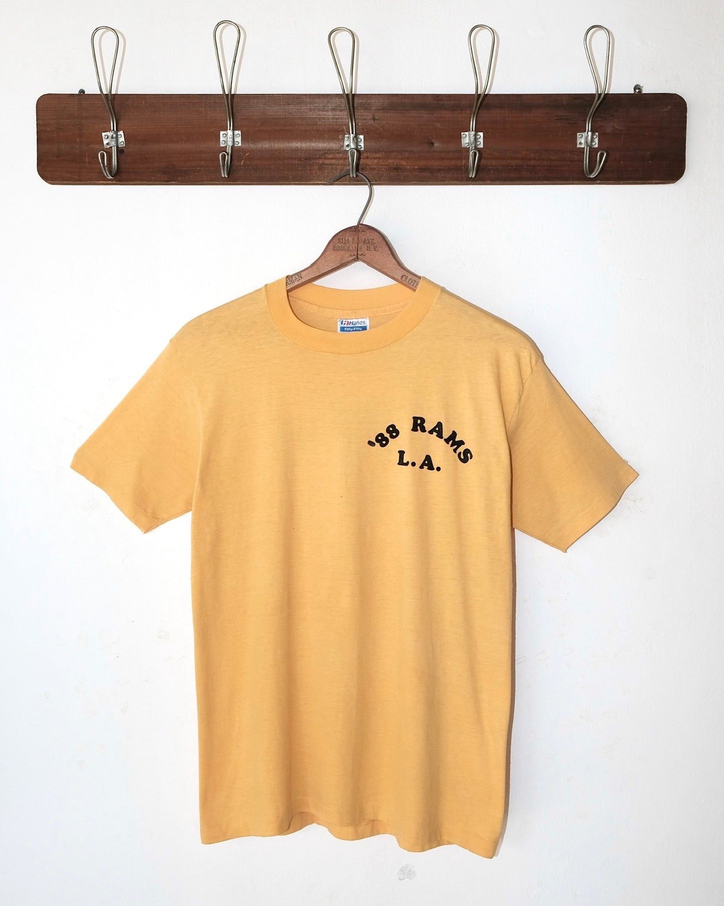 80s HANES FLOCK PRINT RAM - IT TEE