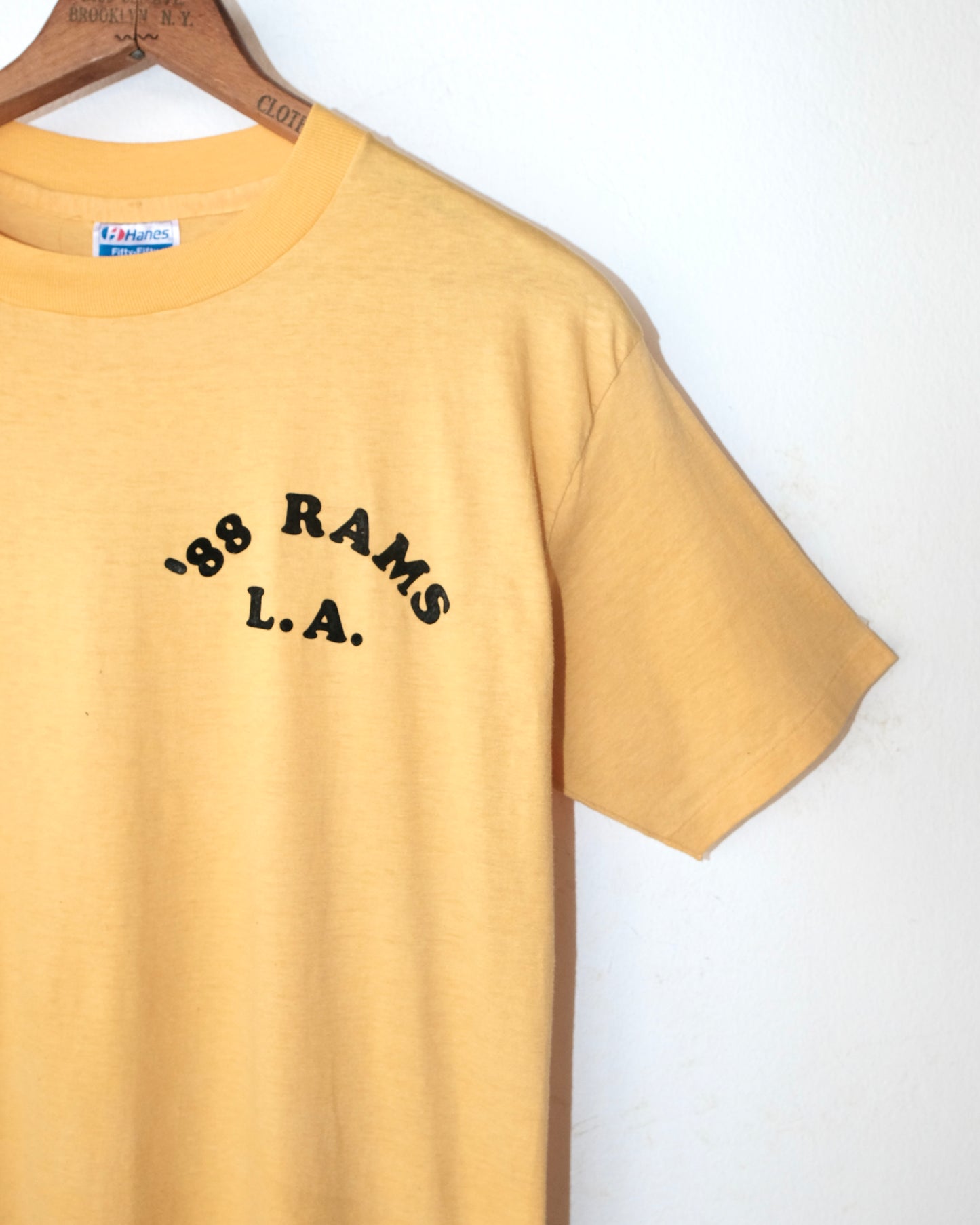 80s HANES FLOCK PRINT RAM - IT TEE