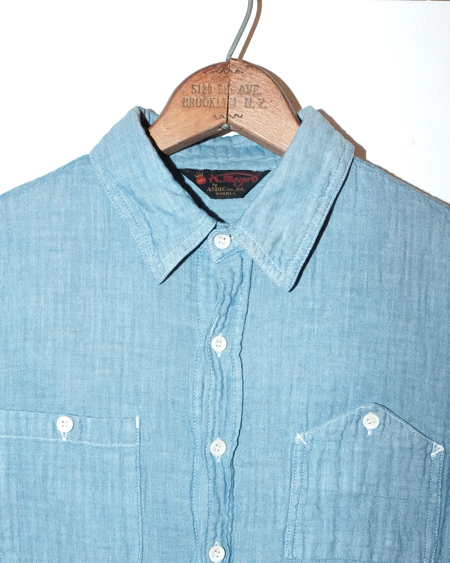 KRIFF MAYER CHAMBRAY COTTON BUTTON UP SHIRT