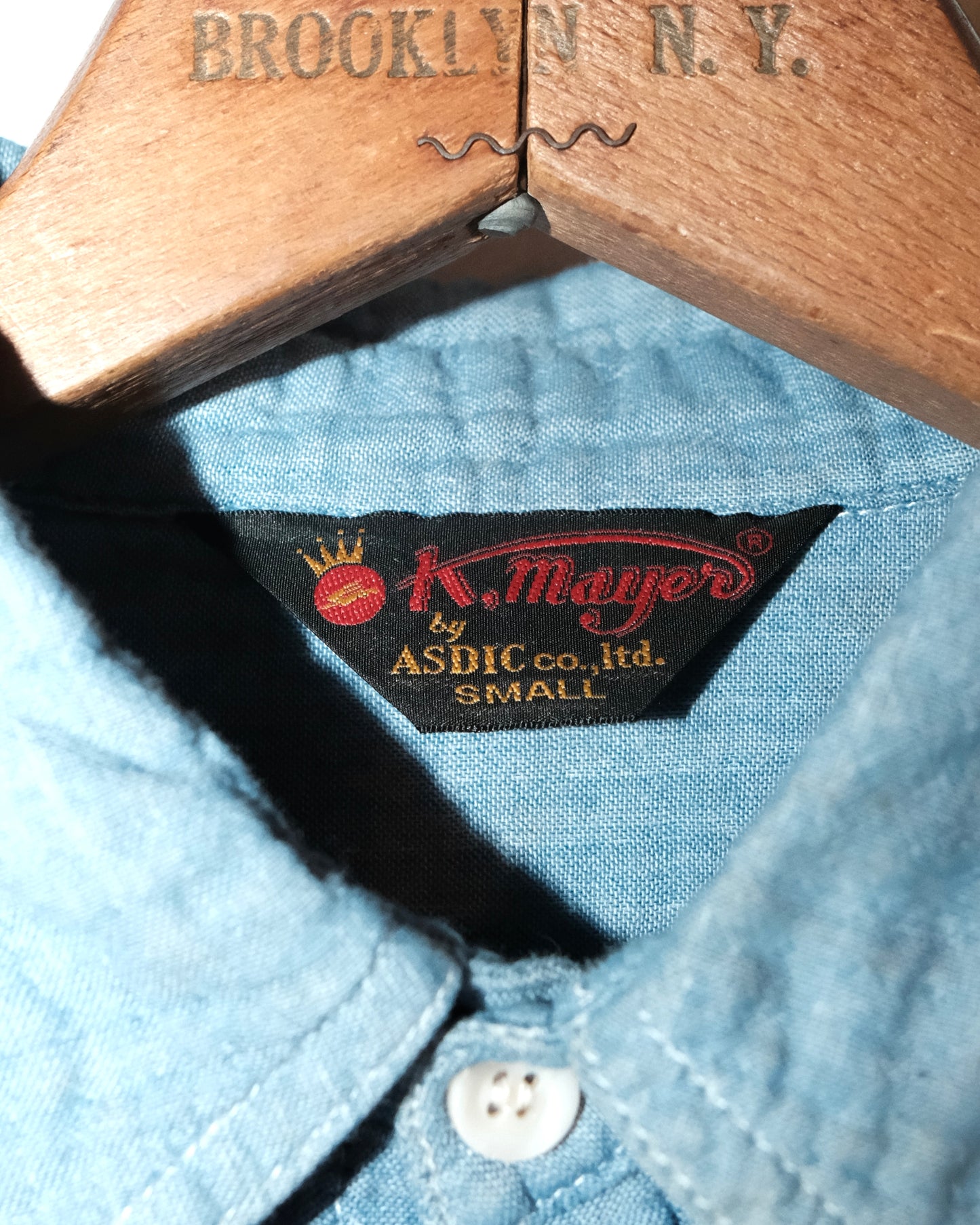 KRIFF MAYER CHAMBRAY COTTON BUTTON UP SHIRT
