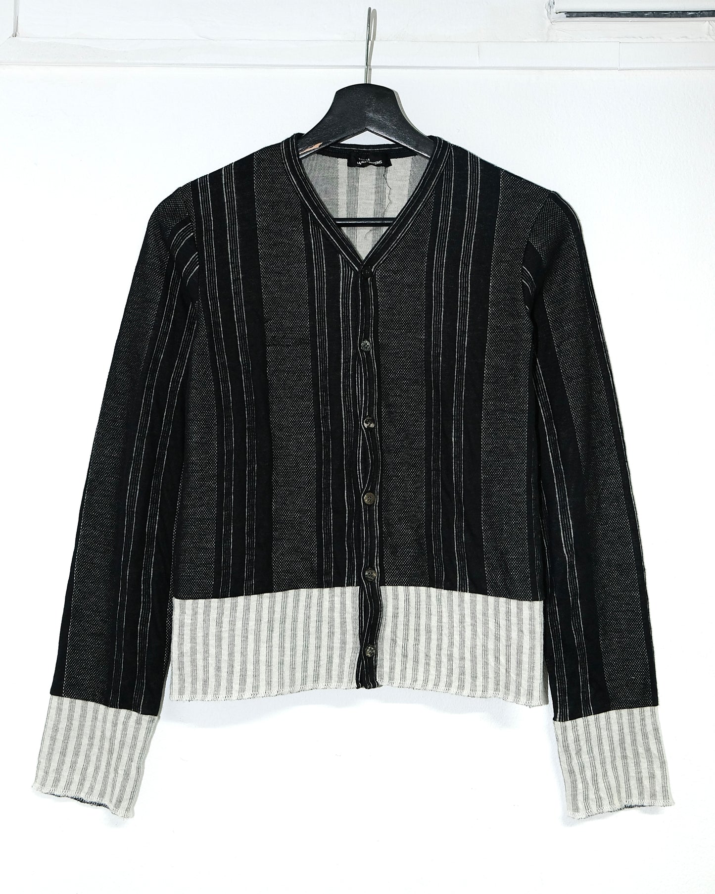 tricot COMME des GARCONS ad1998 STRIPED CARDIGAN WITH A RIBBED HEM & CUFFS