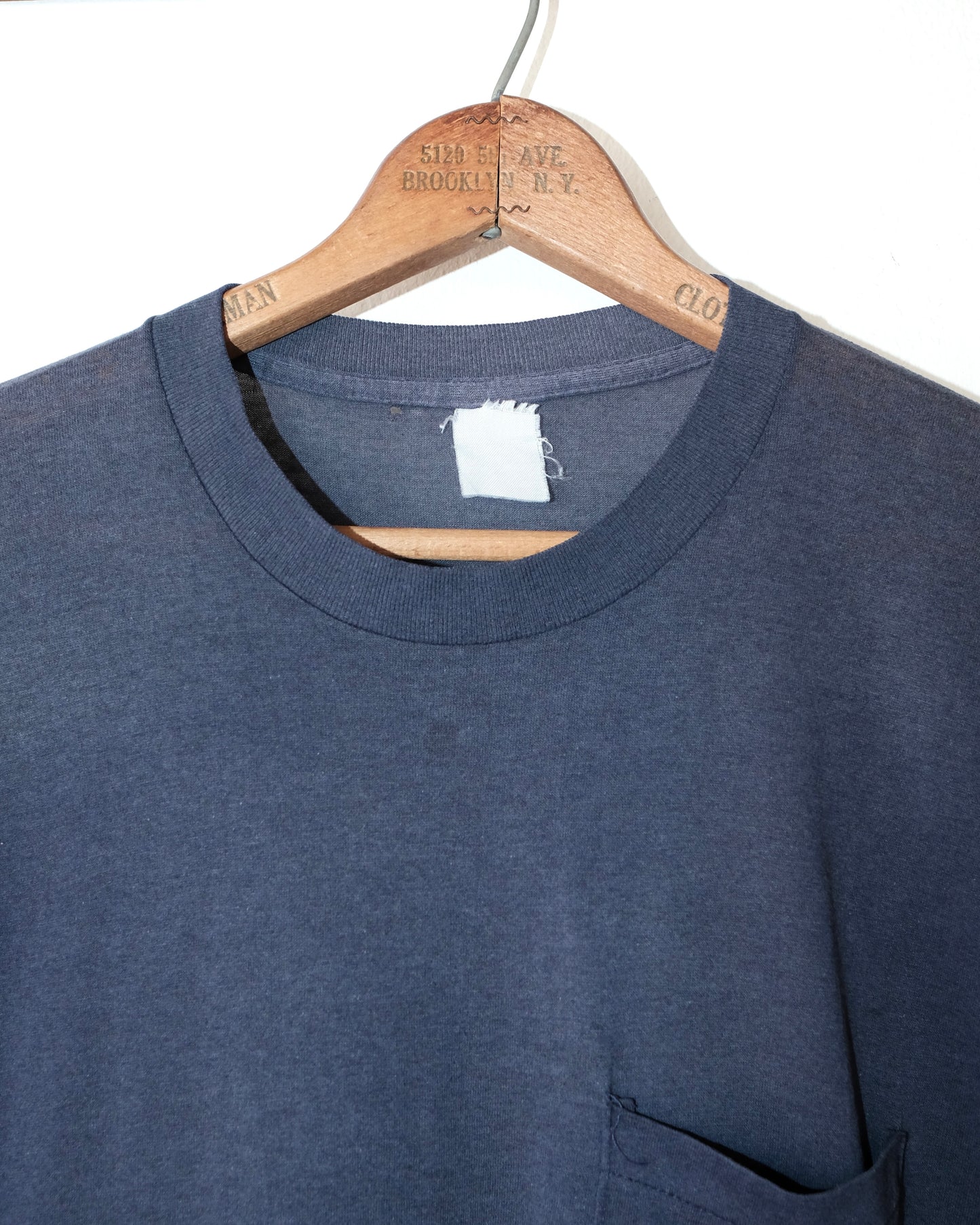 80s NAVY BLANK POCKET TEE