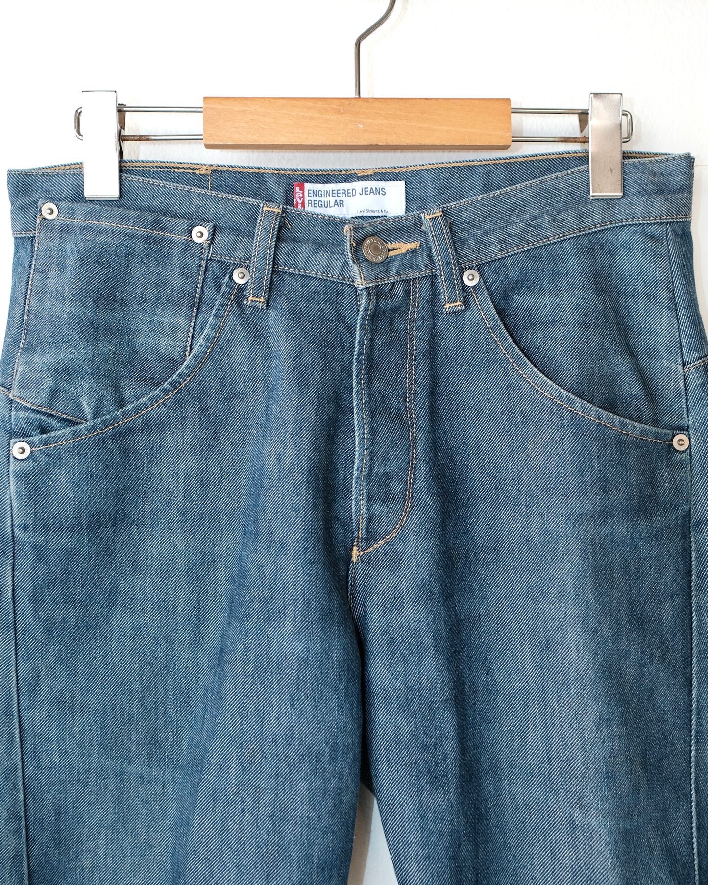 2000s LEVI’S ENGINEERED JEANS REGULAR