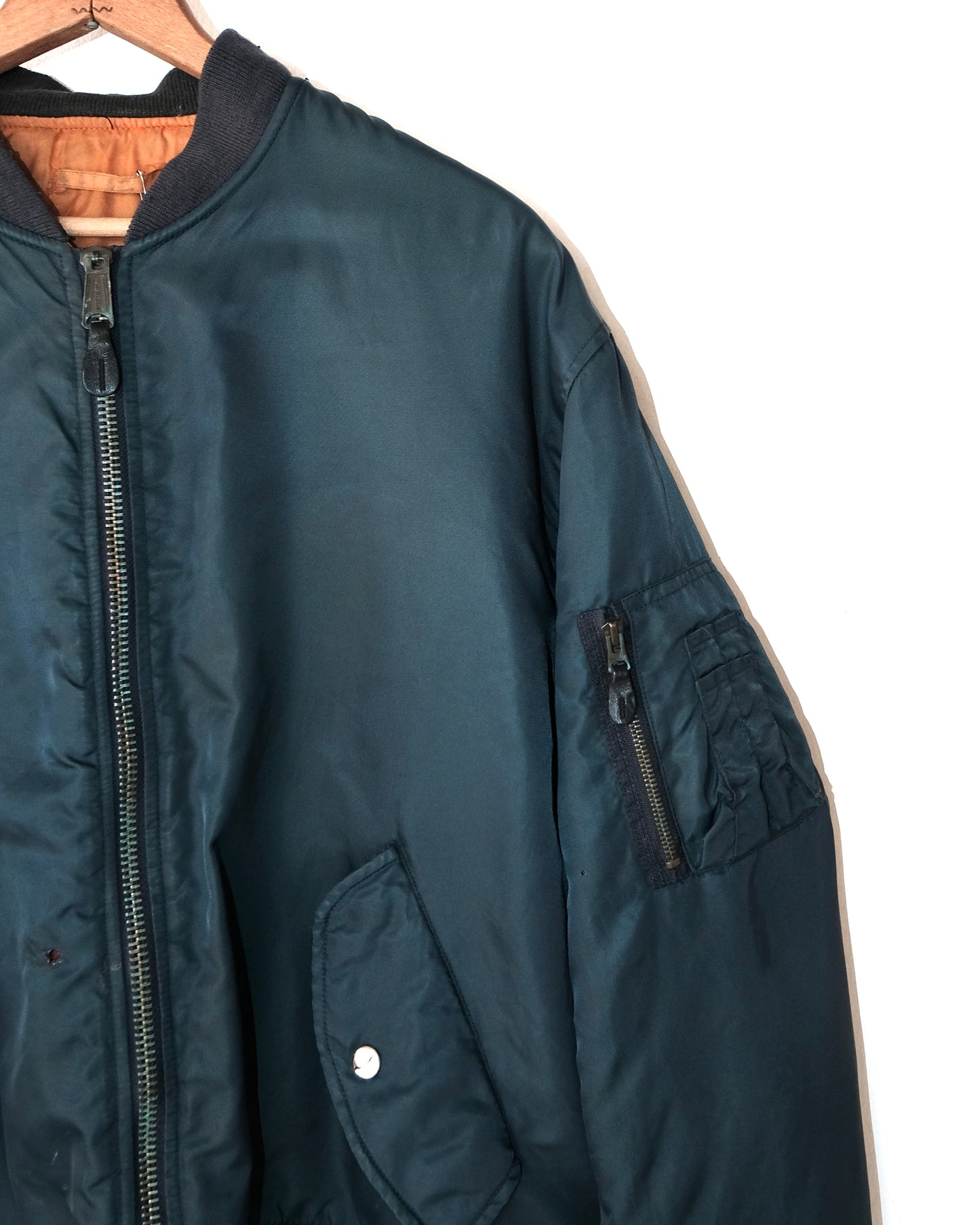 90s ALPHA INDUSTRIAL BOMBER JACKET