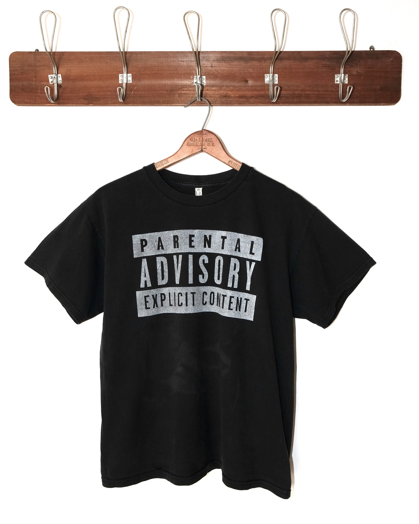 2000s ADVISORY LOGO TEE