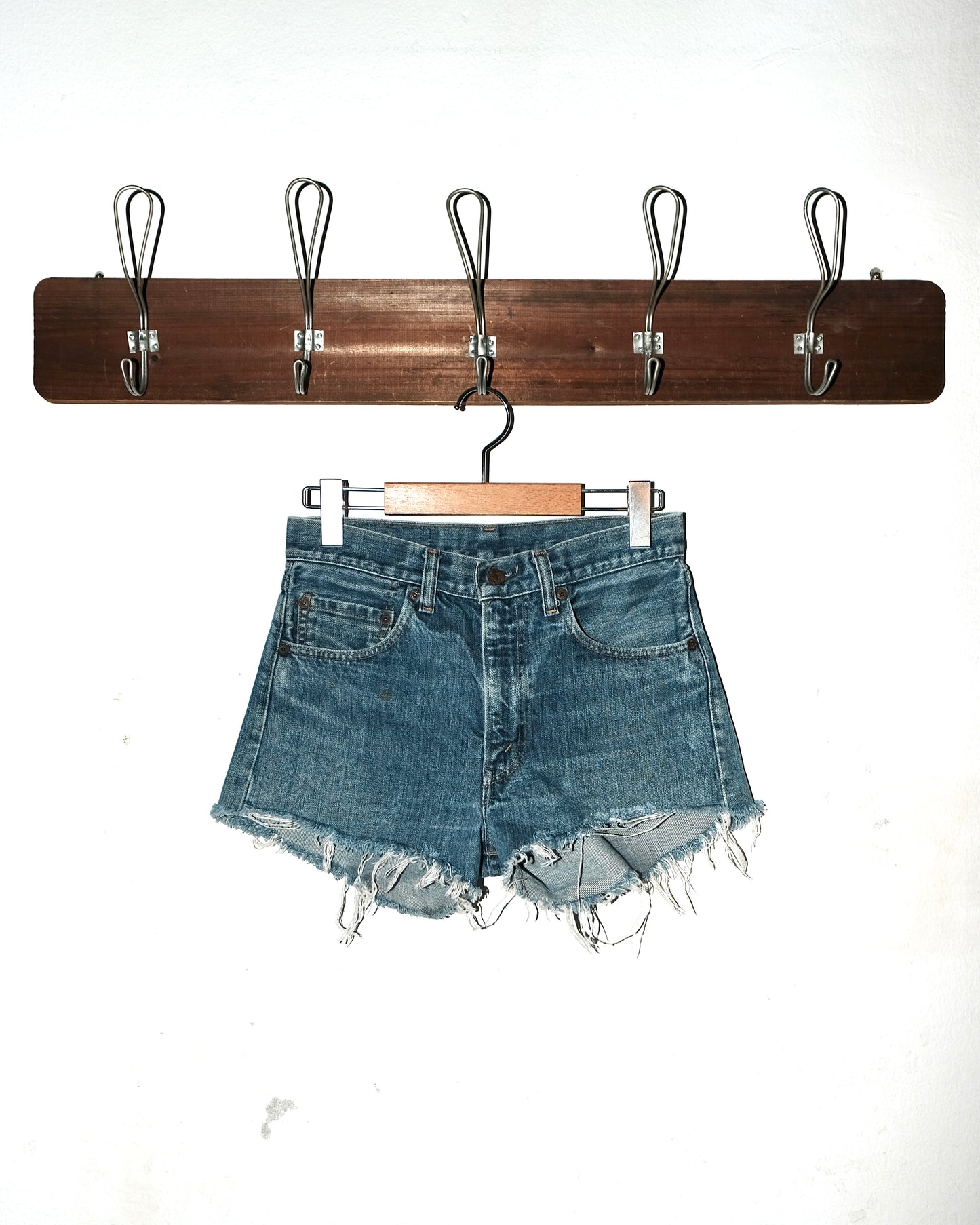 70s LEVI’S RED TAB CUT-OFF JEANS