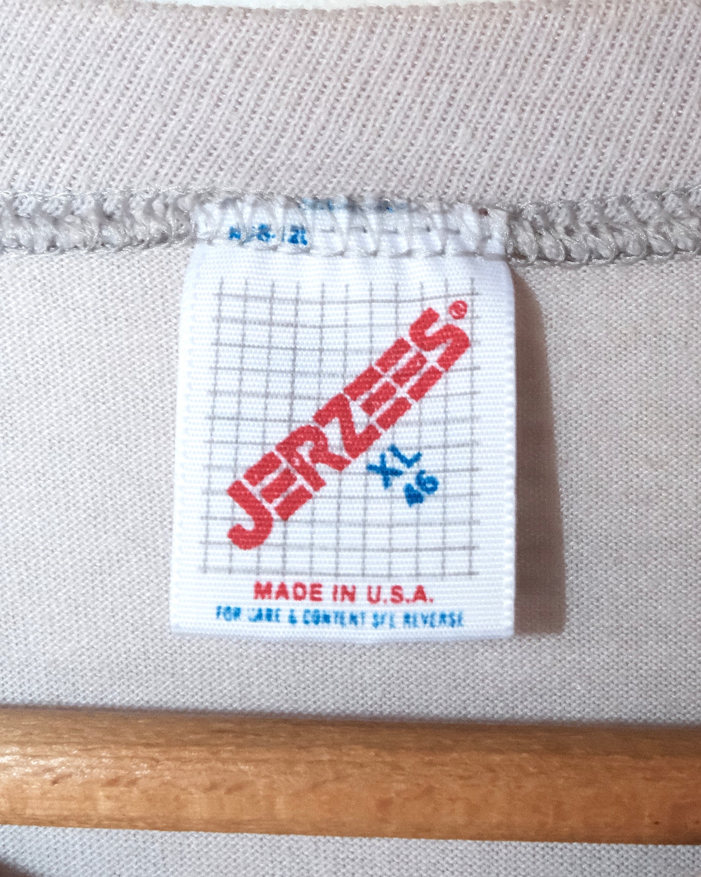 80s I'M A VIRGIN TEE