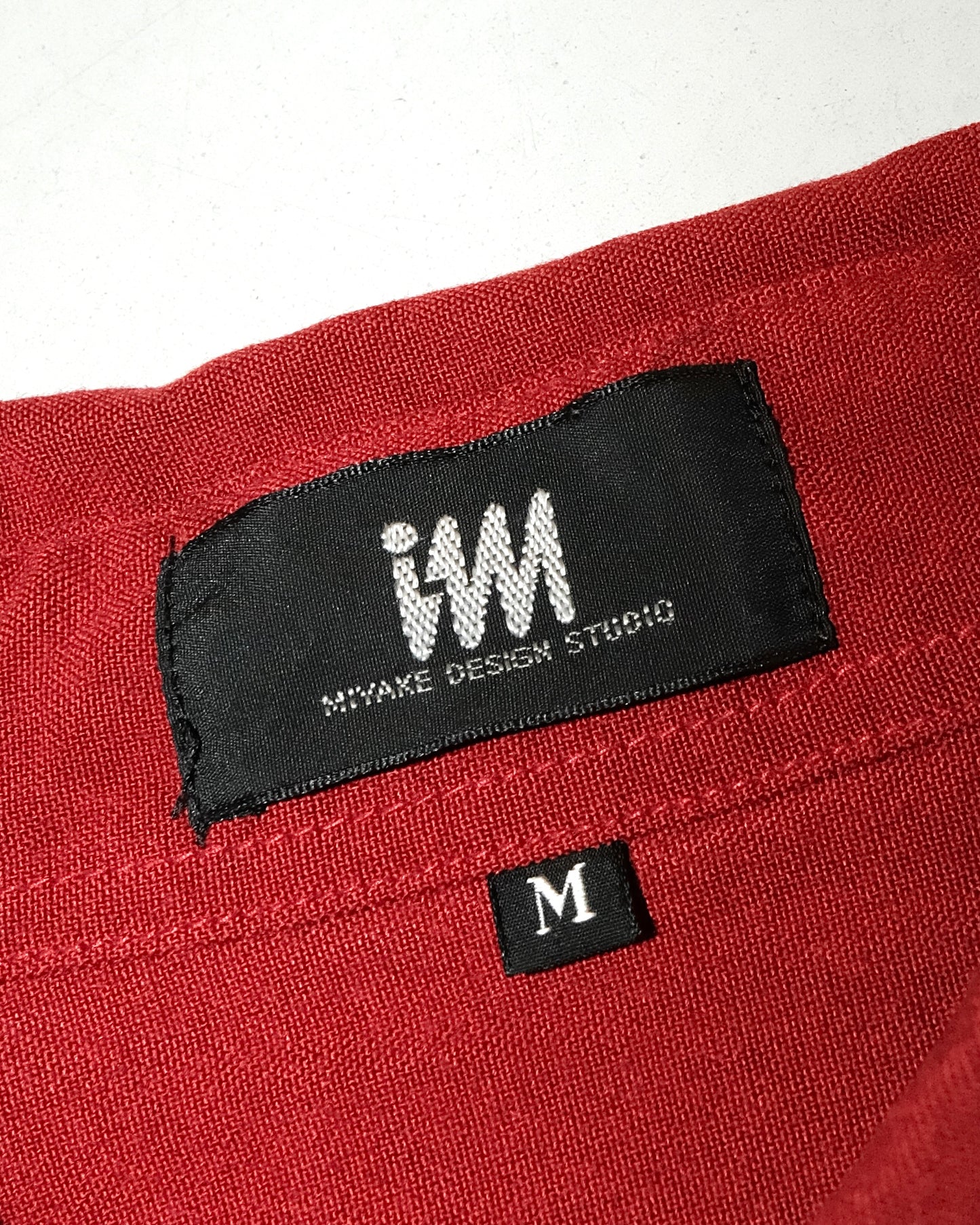 IM ISSEY MIYAKE LOOP COLLAR RAYON SHIRT