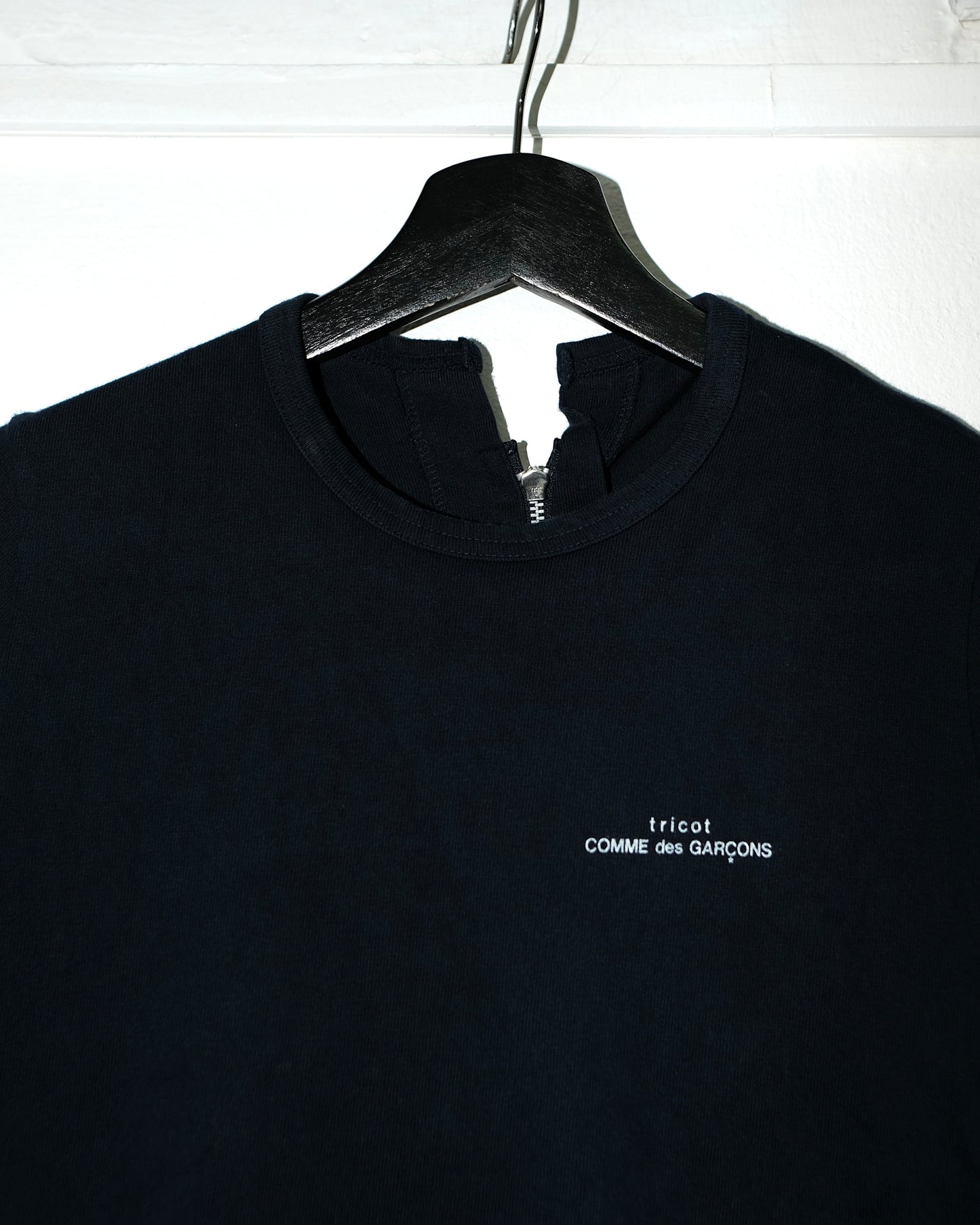 tricot COMME des GARCONS AD2000 LOGO FULL ZIPPER TEE