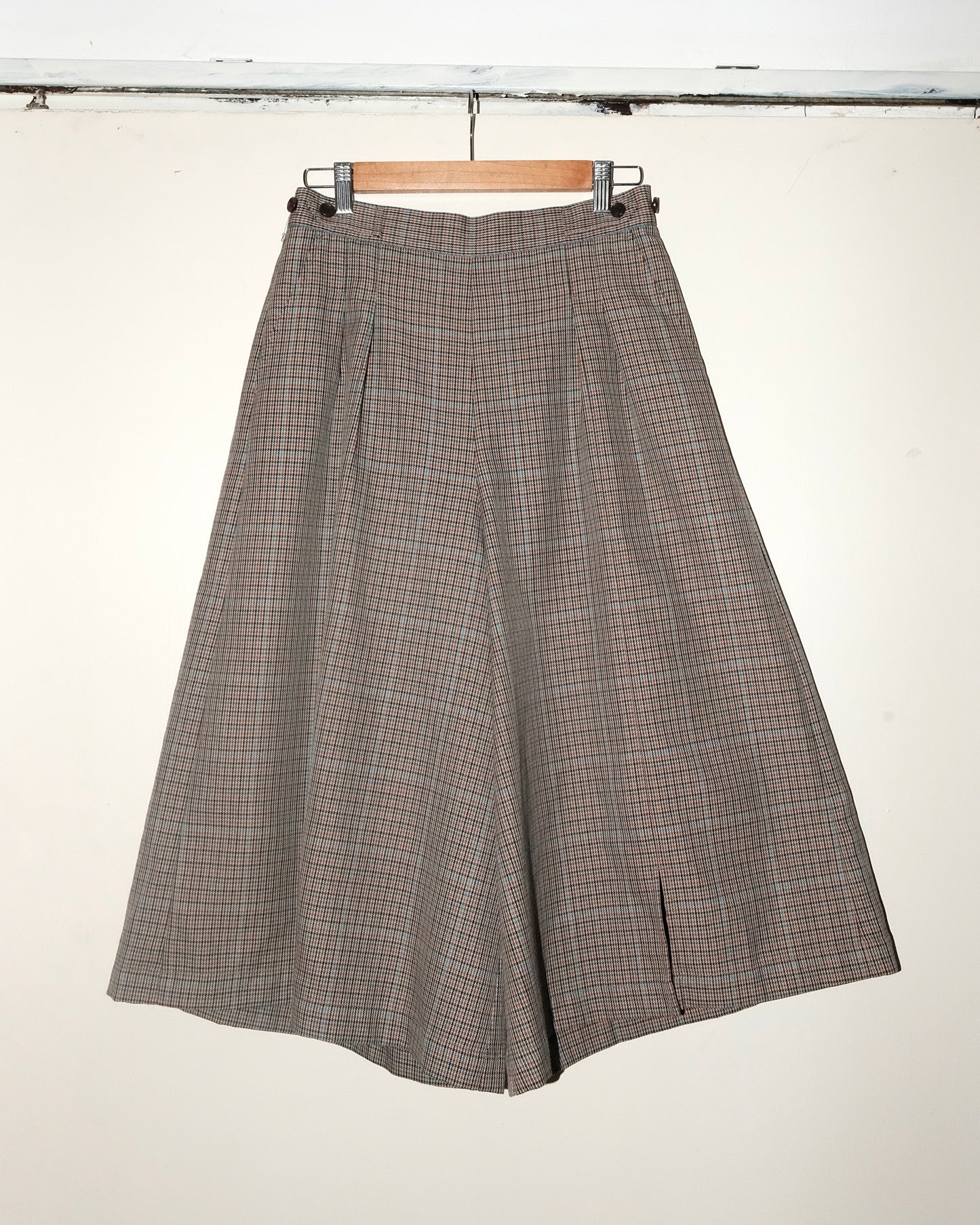 ZUCCA MINI TARTAN WILD LEG SHORT