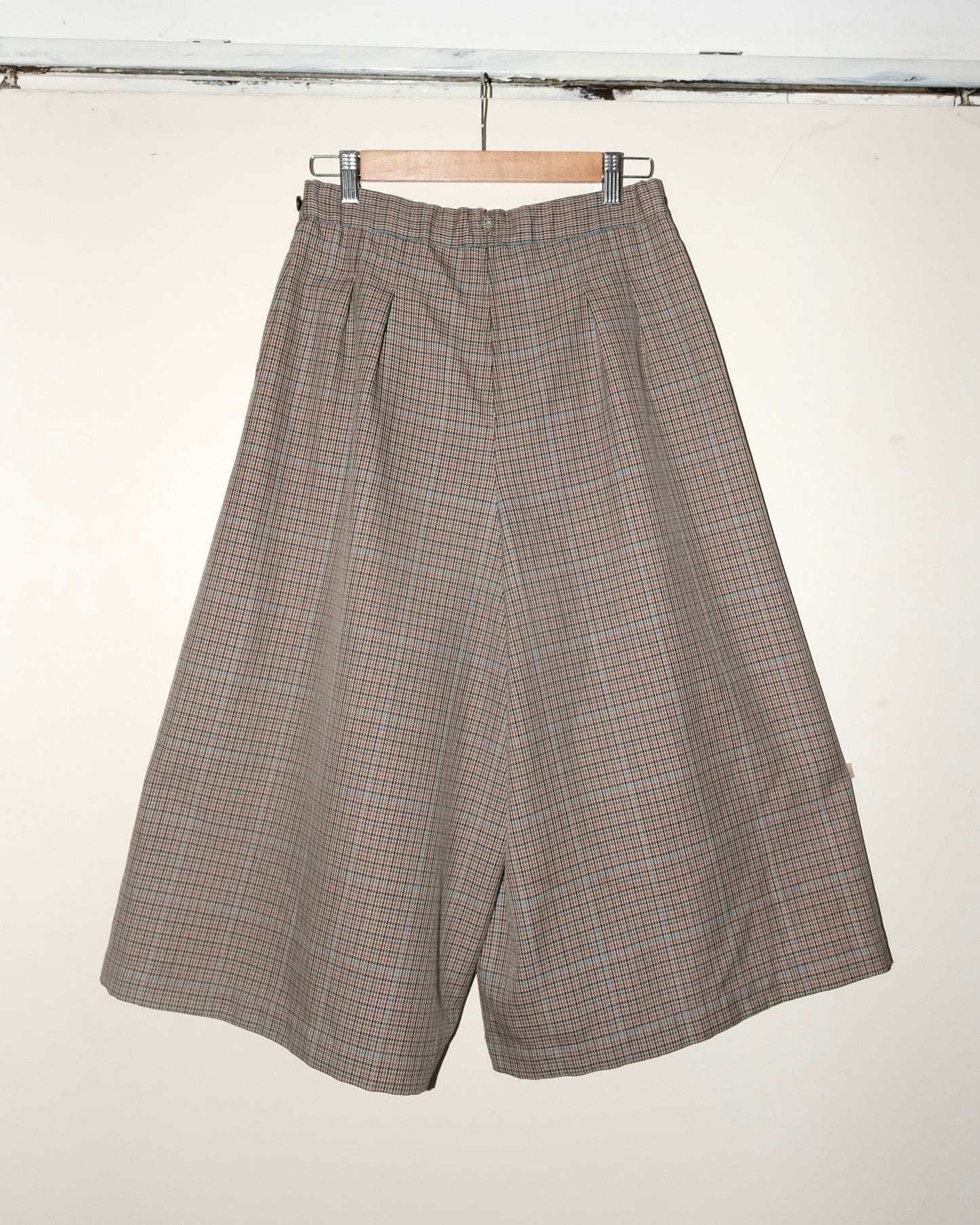 ZUCCA MINI TARTAN WILD LEG SHORT