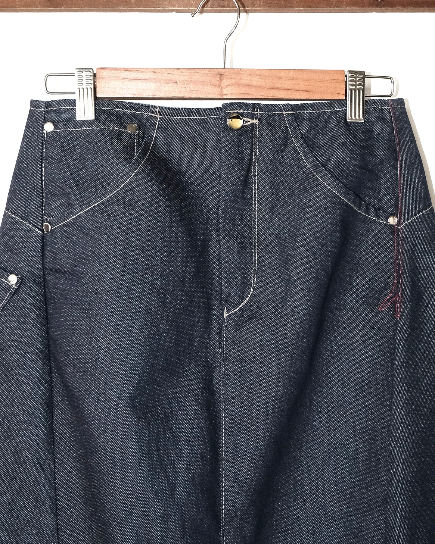 Levi’s ENGINEERED BUCKLE BACK DENIM SKIRT