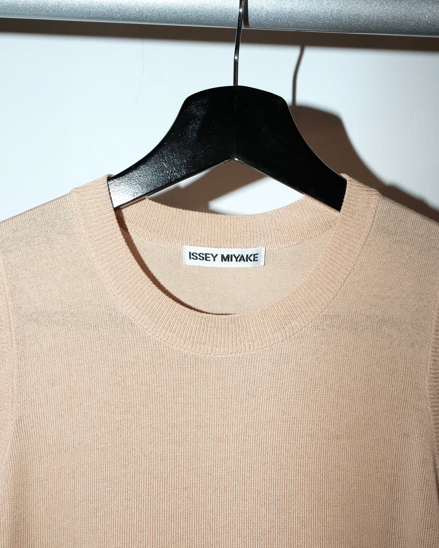 ISSEY MIYAKE SLEEVELESS TANK