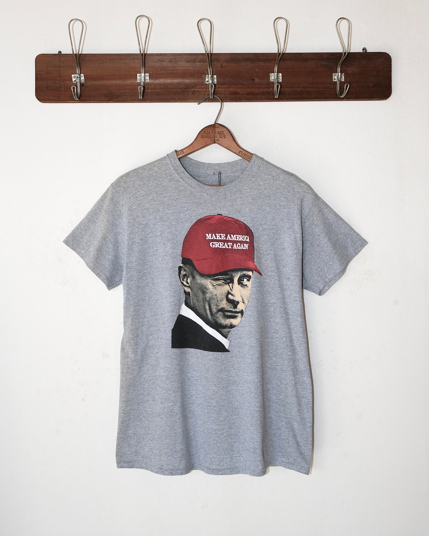 00s MAKE AMERICA GREAT AGAIN TEE