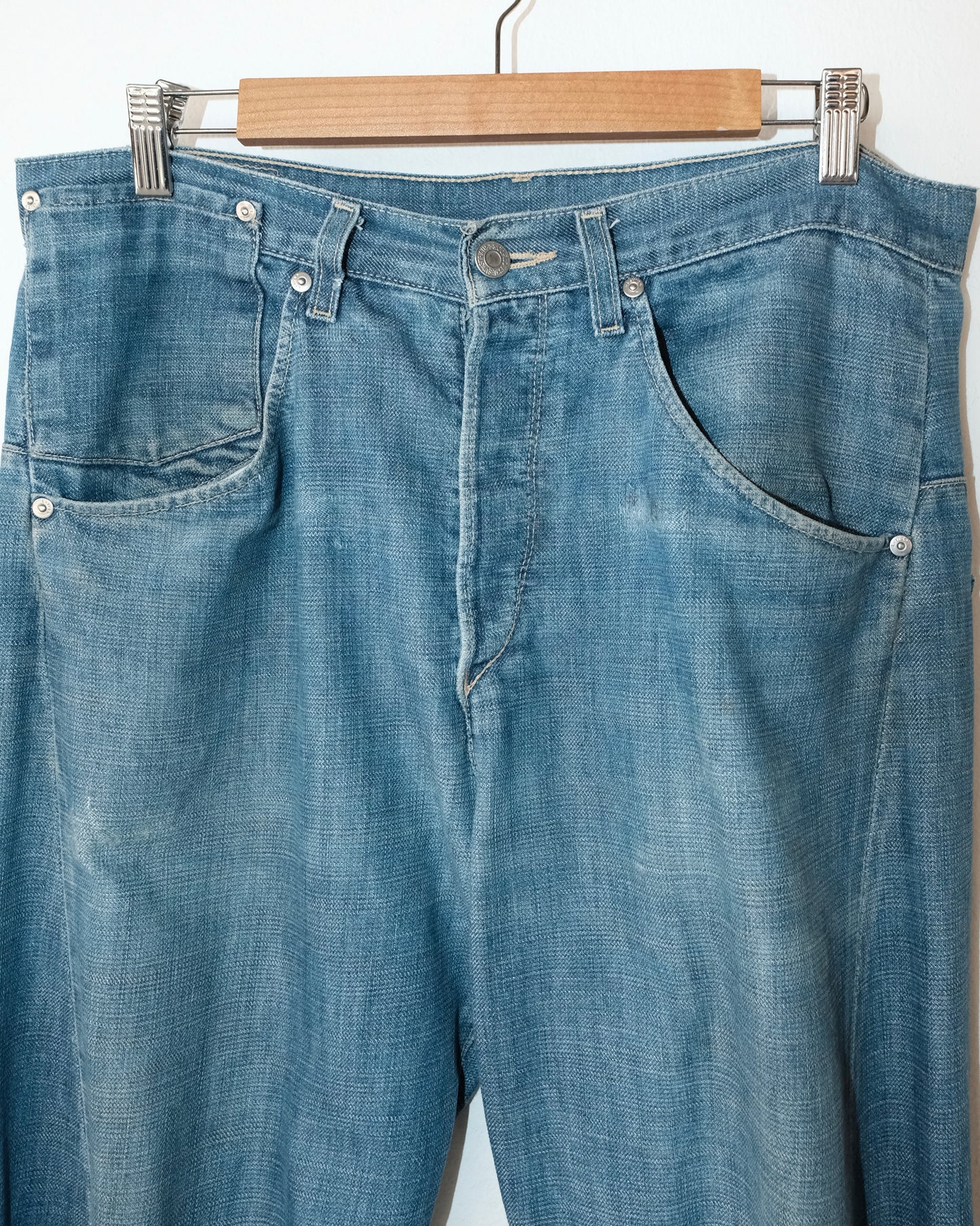 2000s LEVI’S ENGINEERED JEANS