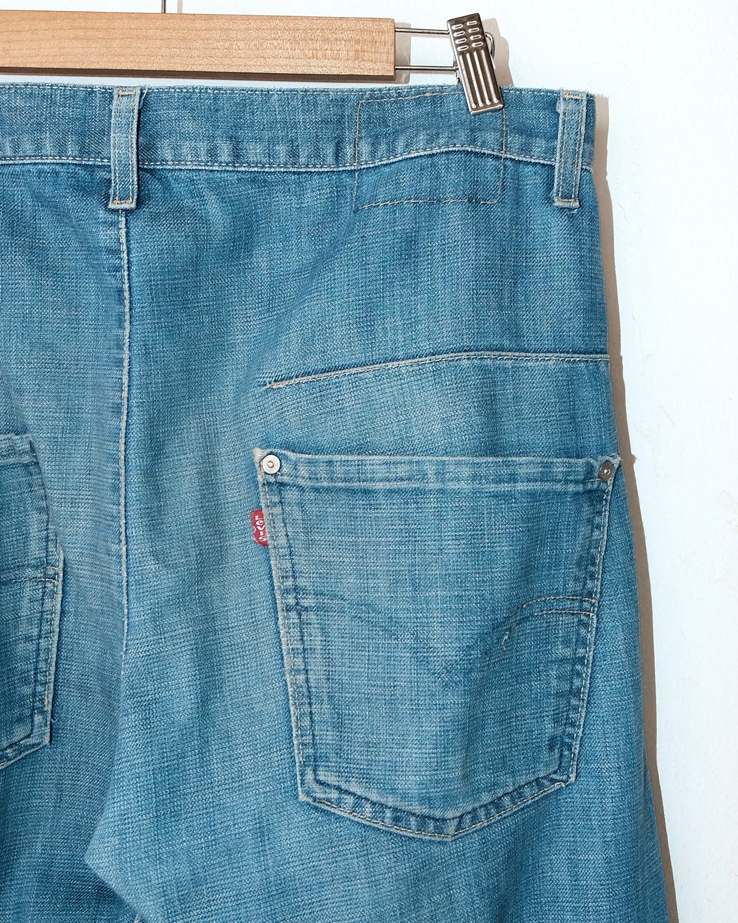 2000s LEVI’S ENGINEERED JEANS