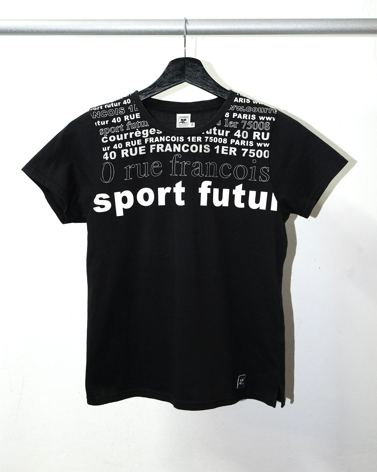 COURRÈGES SPORT SLOGAN PRINT TEE