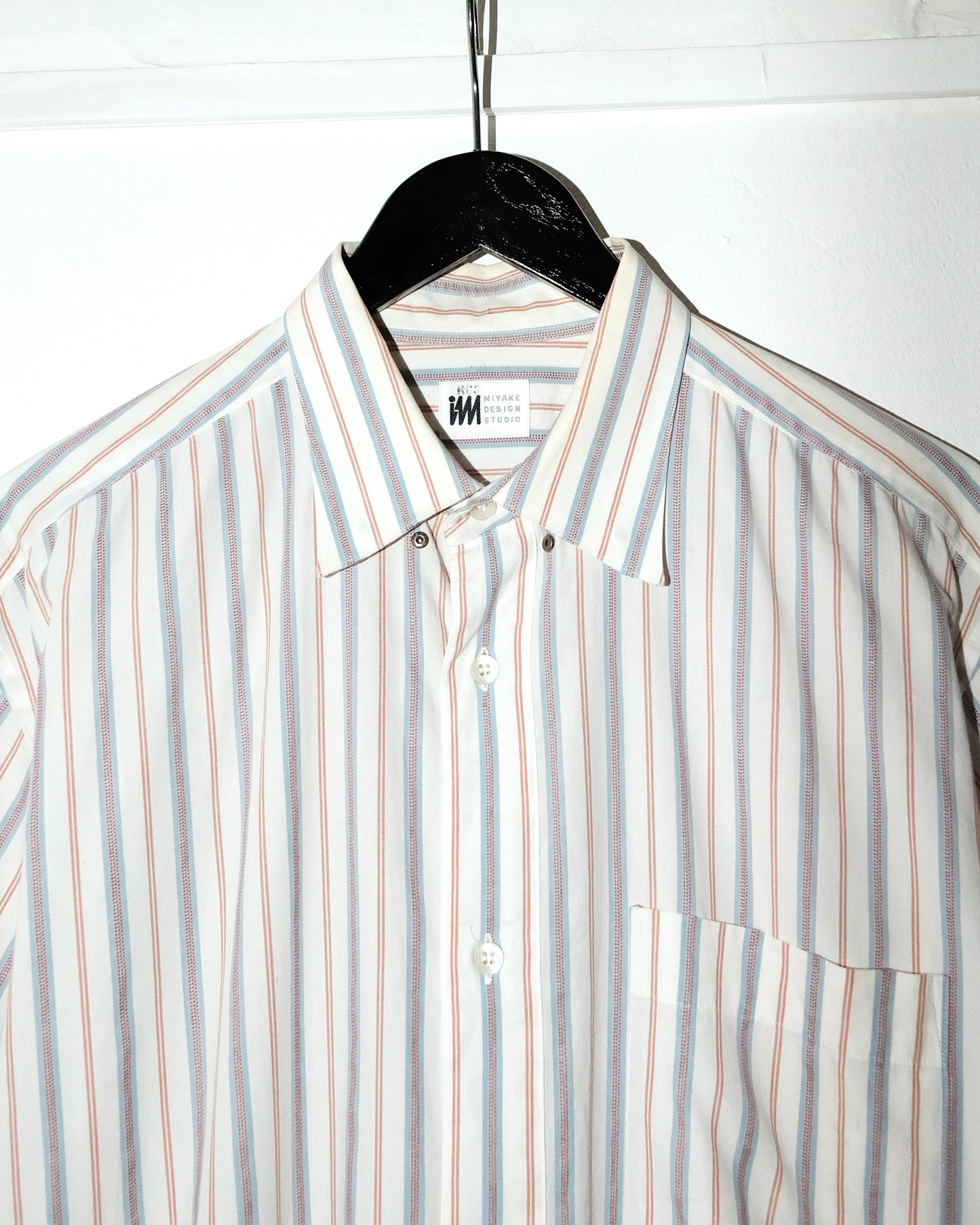 IM DESIGN BY ISSEY MIYAKE STRIPED SHIRT