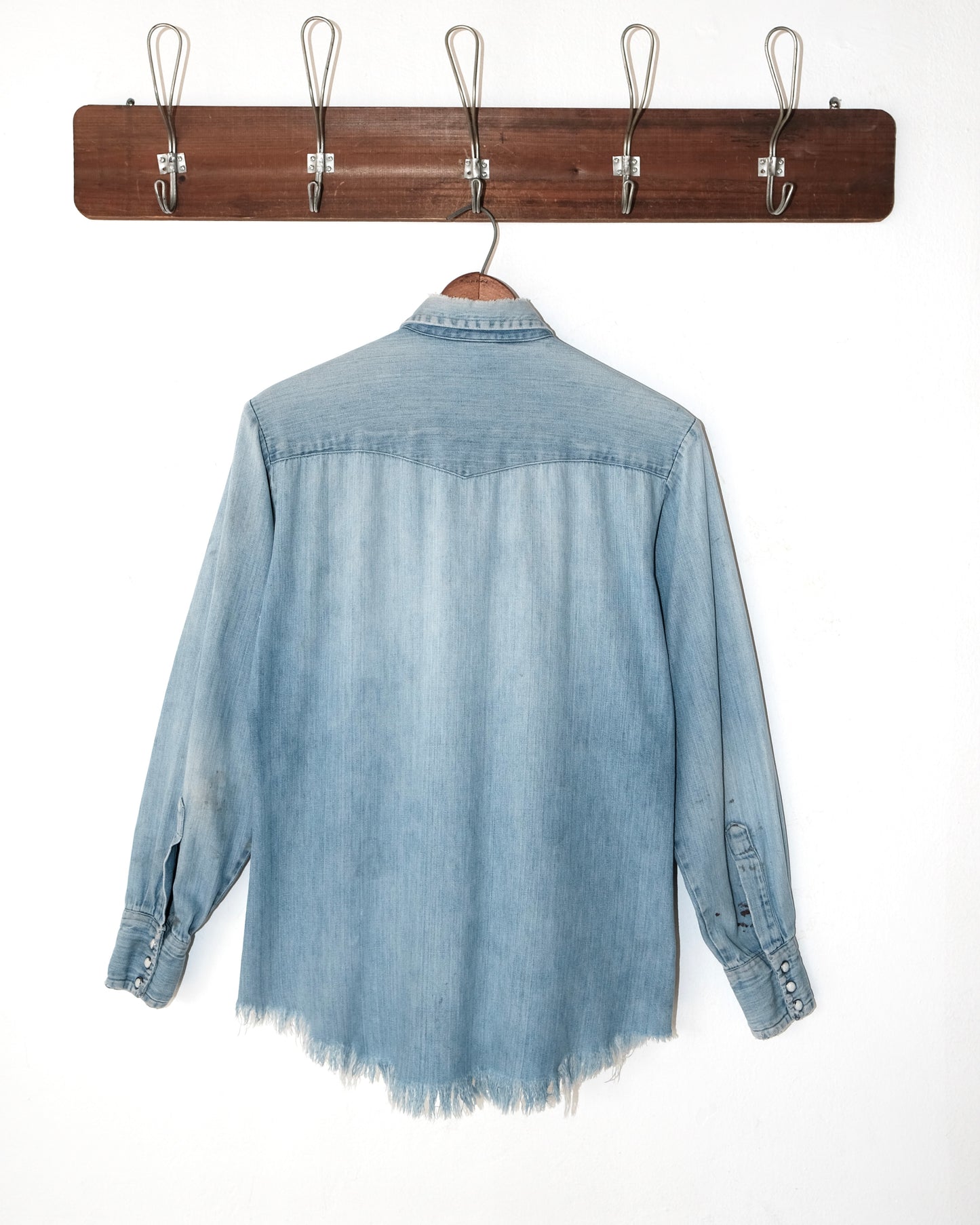 60s DENIM PEARL SNAP DISTRESSED WESTERN SHIRT