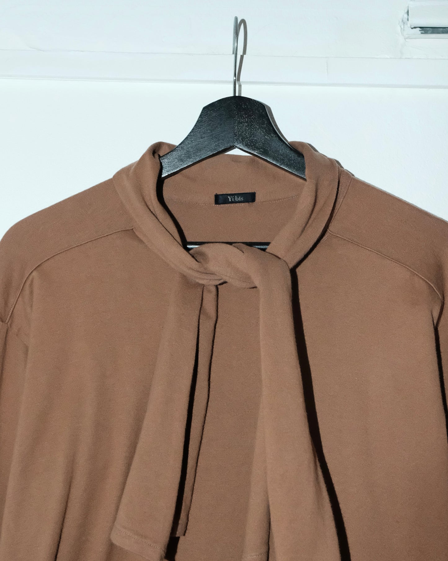 Y’s bis by YOHJI YAMAMOTO BLOUSE WITH TIE NECK